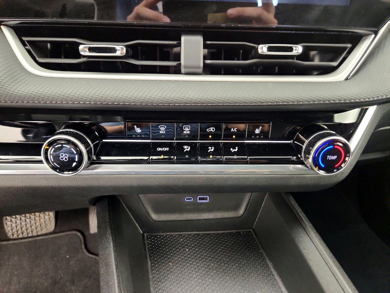 2025 Chevrolet Equinox LT - Photo 16