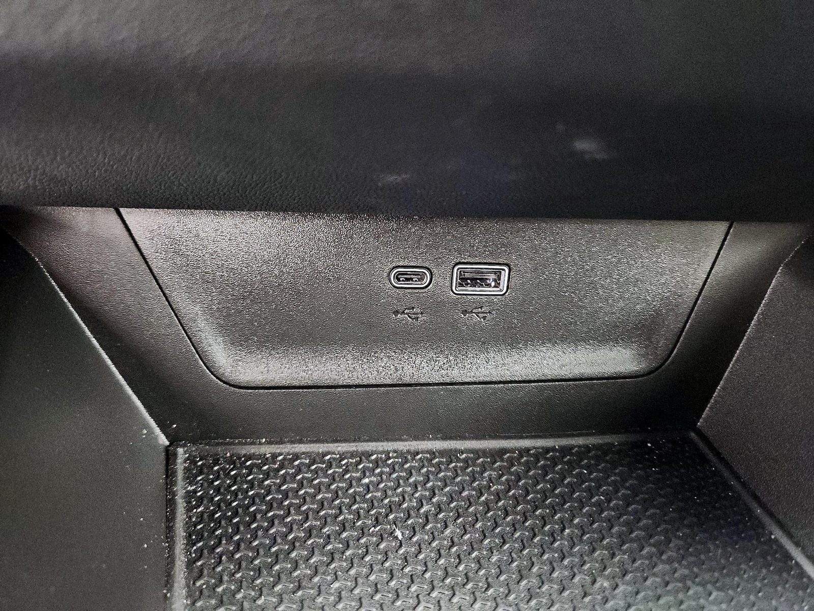 2025 Chevrolet Equinox LT - Photo 18