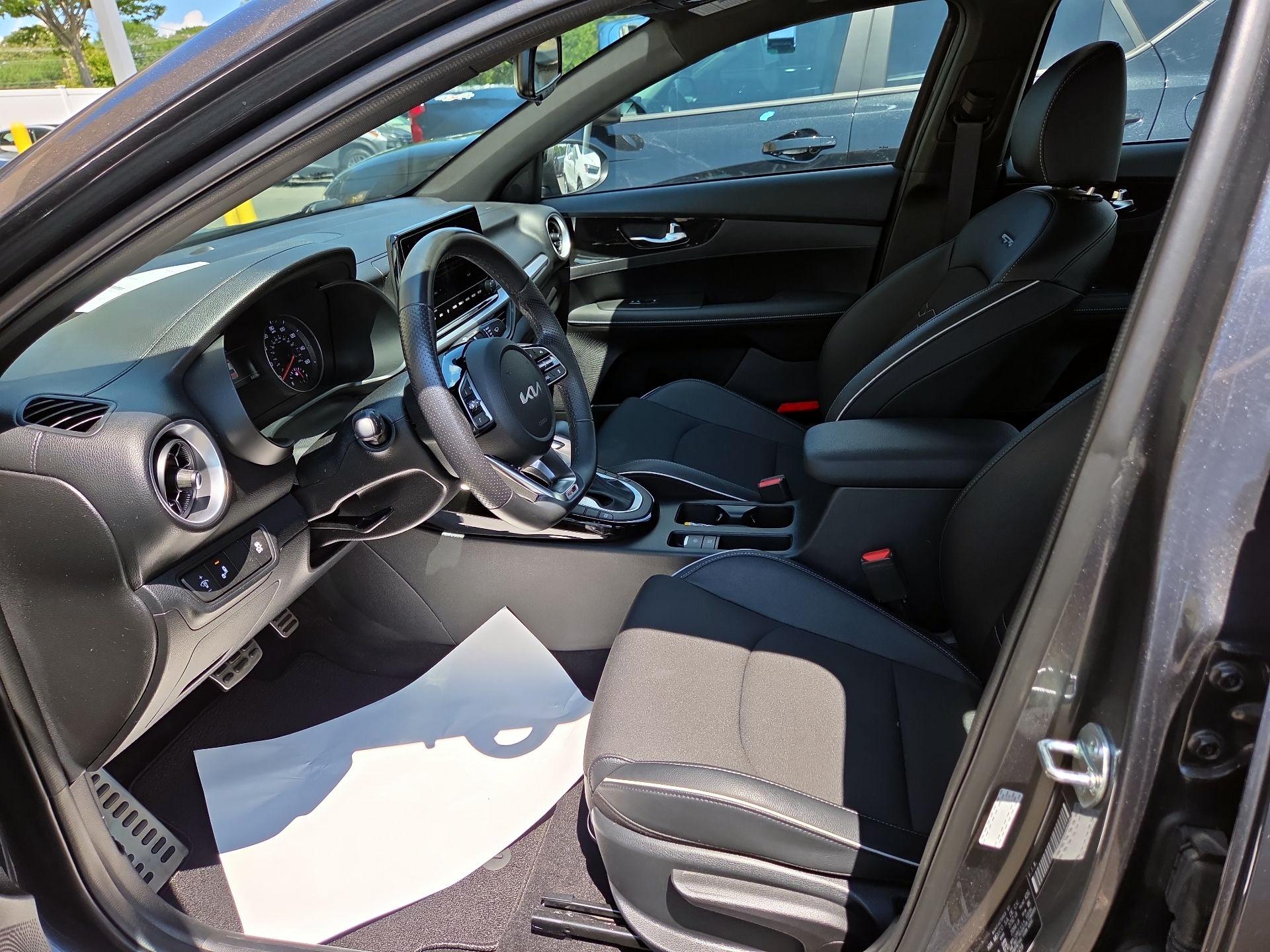 Thumbnail: 2024 Kia Forte - 11