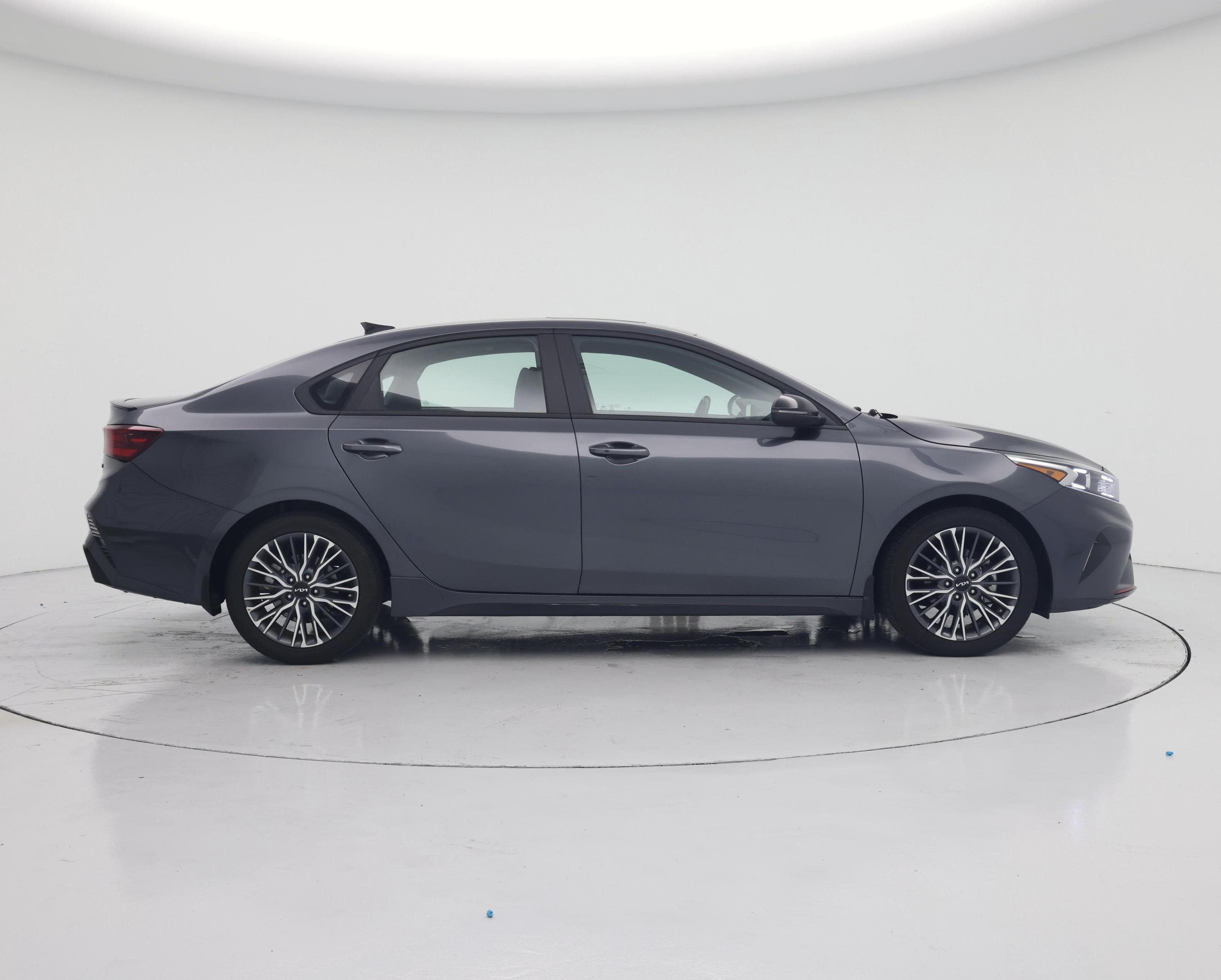 Thumbnail: 2024 Kia Forte - 7