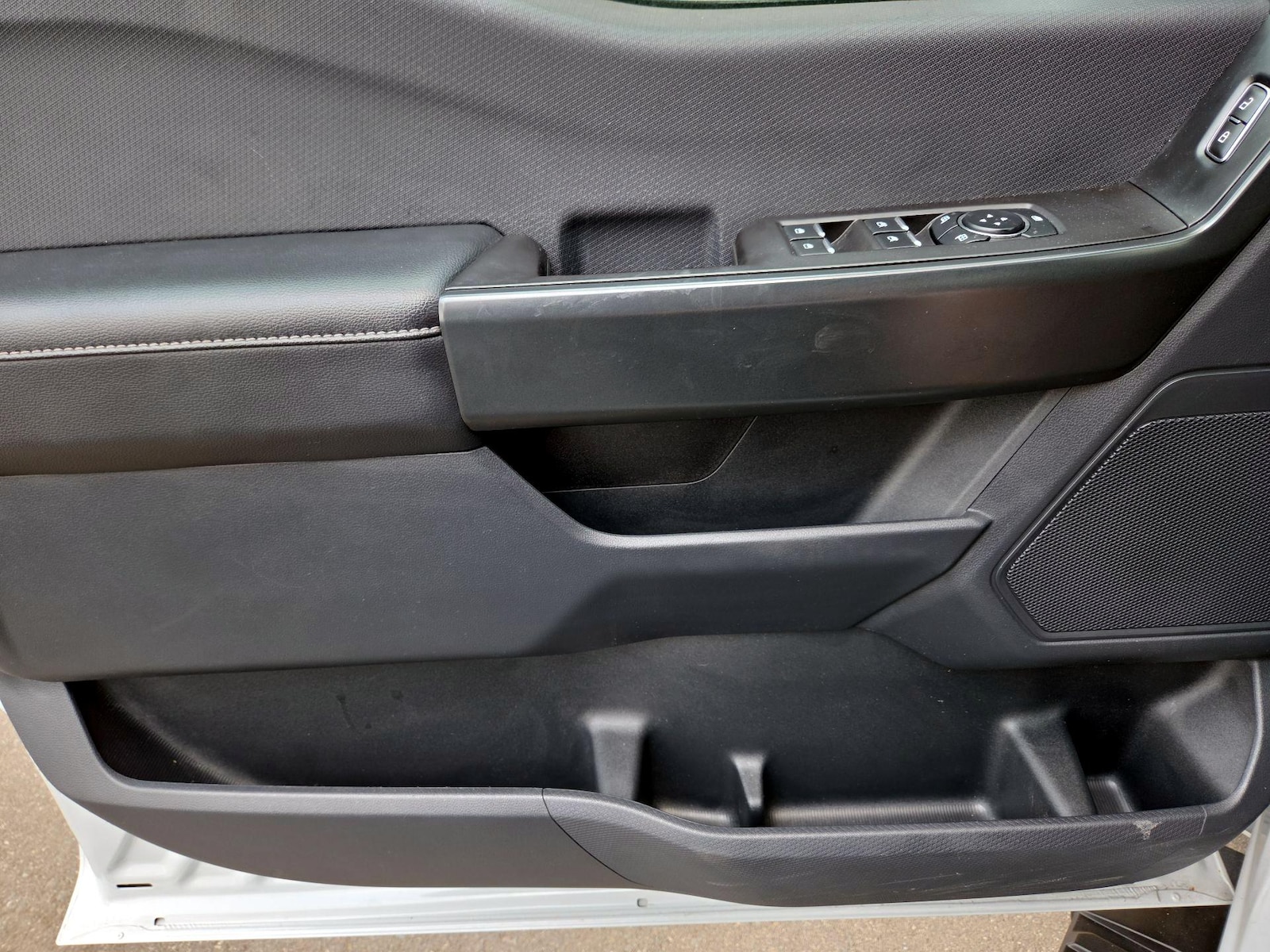 2023 Ford F-150 XL - Photo 13