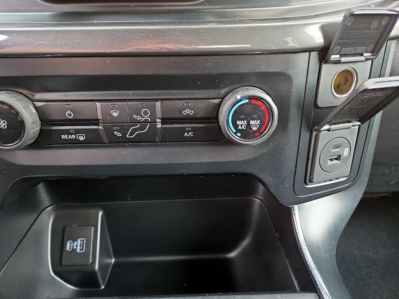 2023 Ford F-150 XL - Photo 19