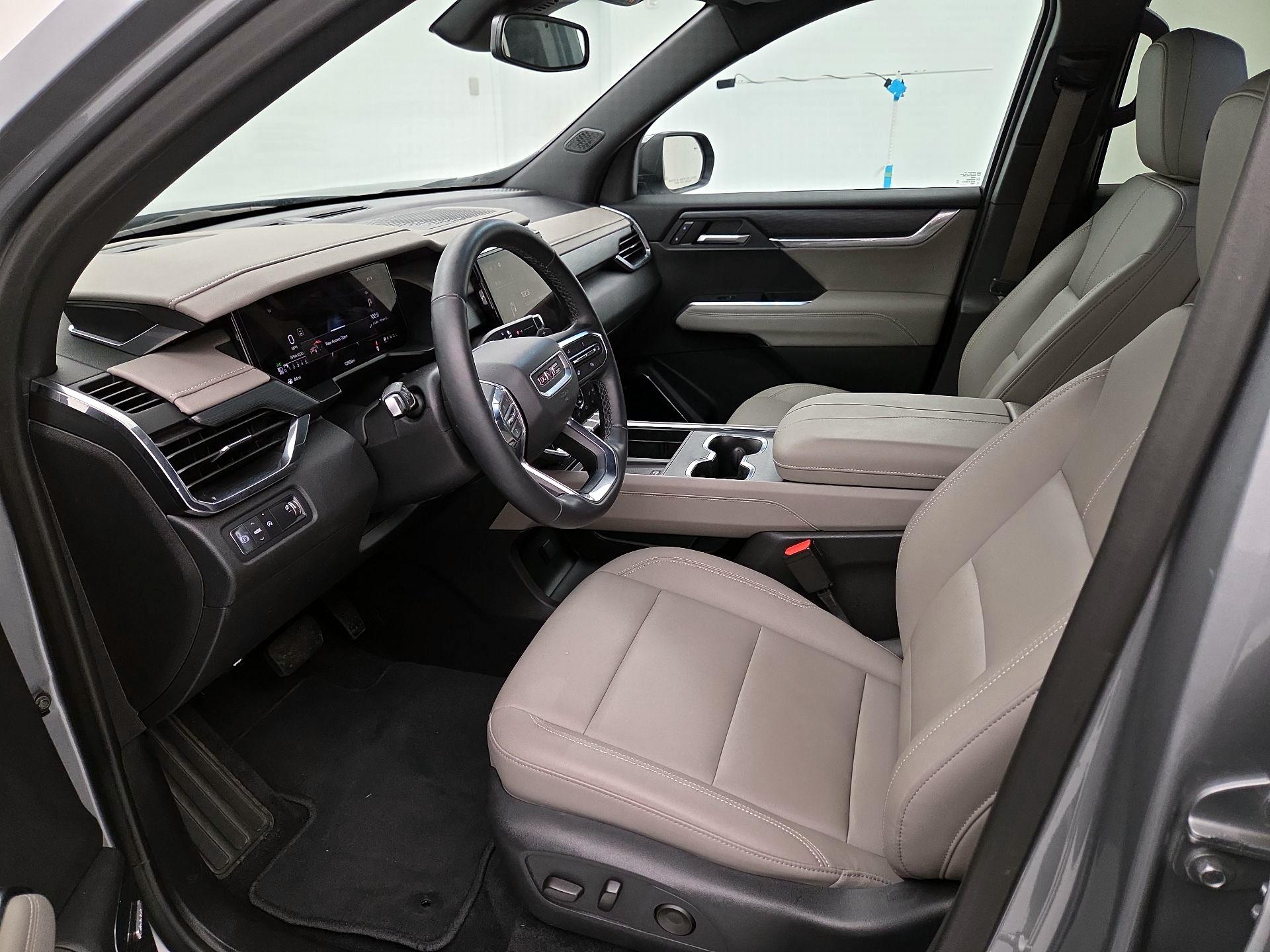 Thumbnail: 2025 GMC Acadia - 11