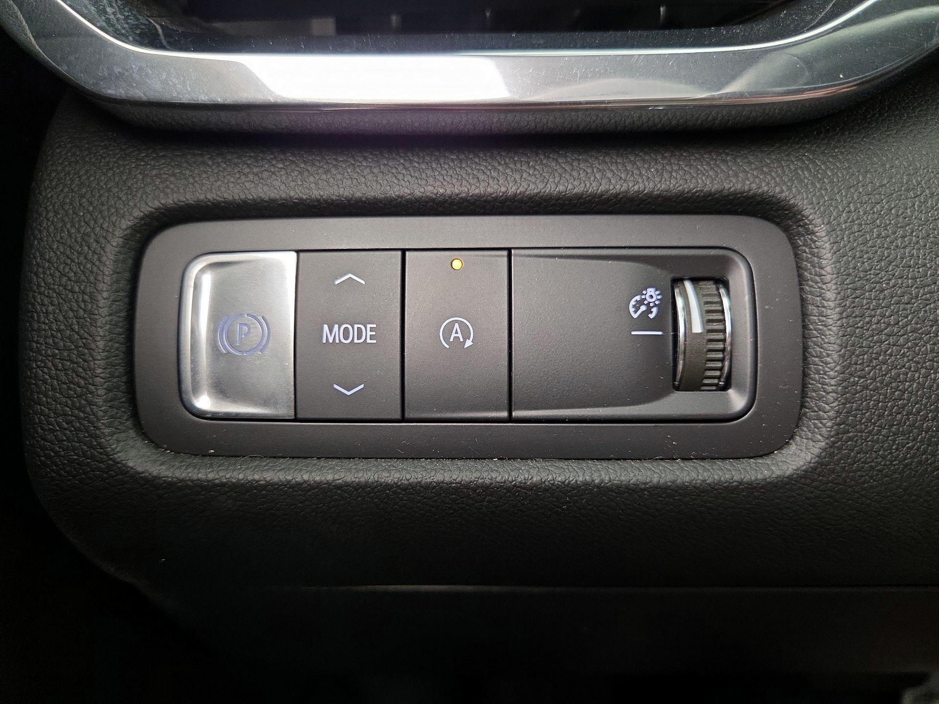 Thumbnail: 2025 GMC Acadia - 13