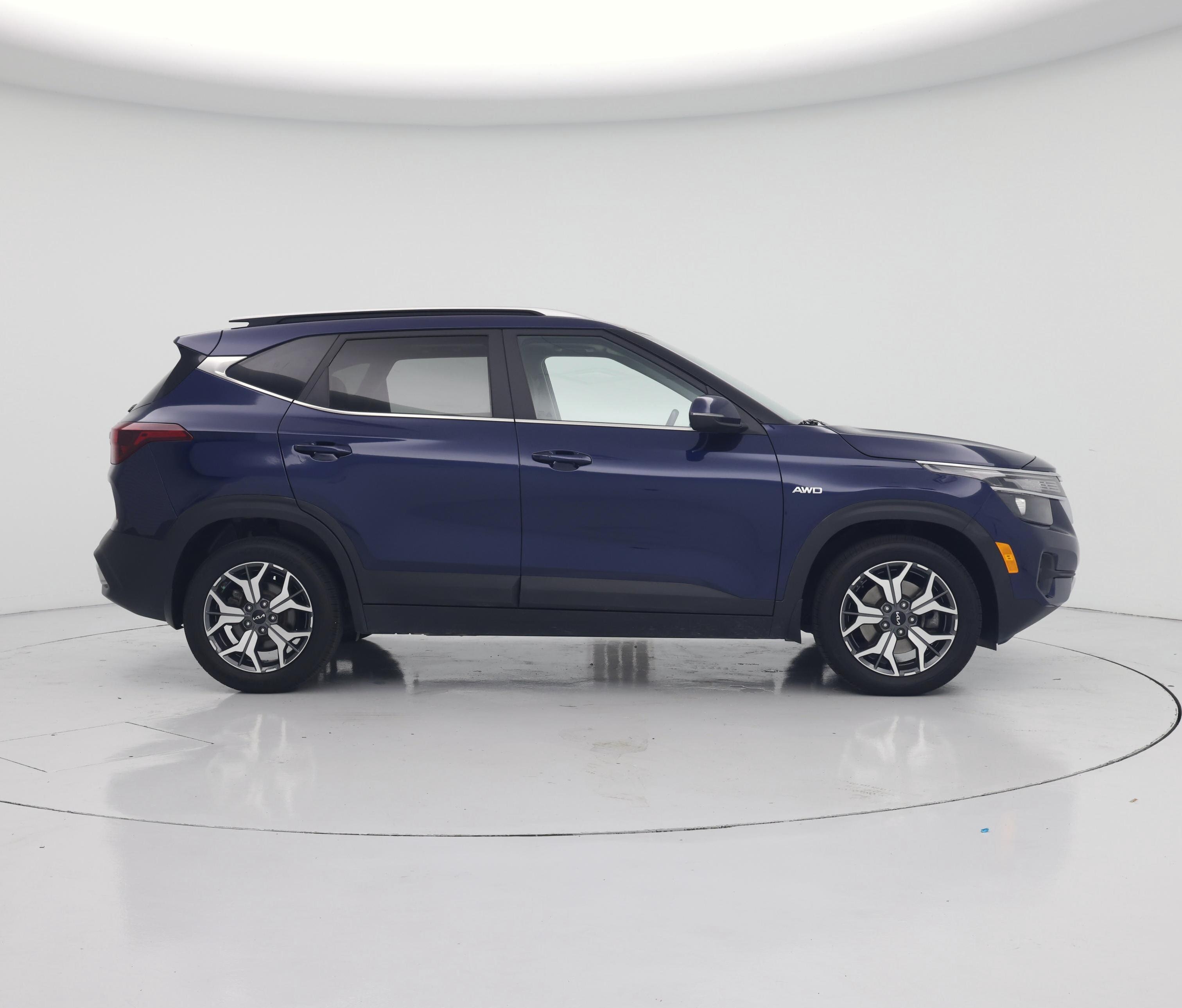 Thumbnail: 2023 Kia Seltos - 7
