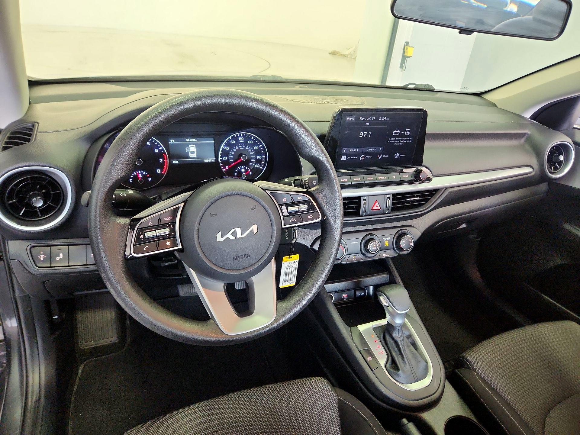Thumbnail: 2023 Kia Forte - 9