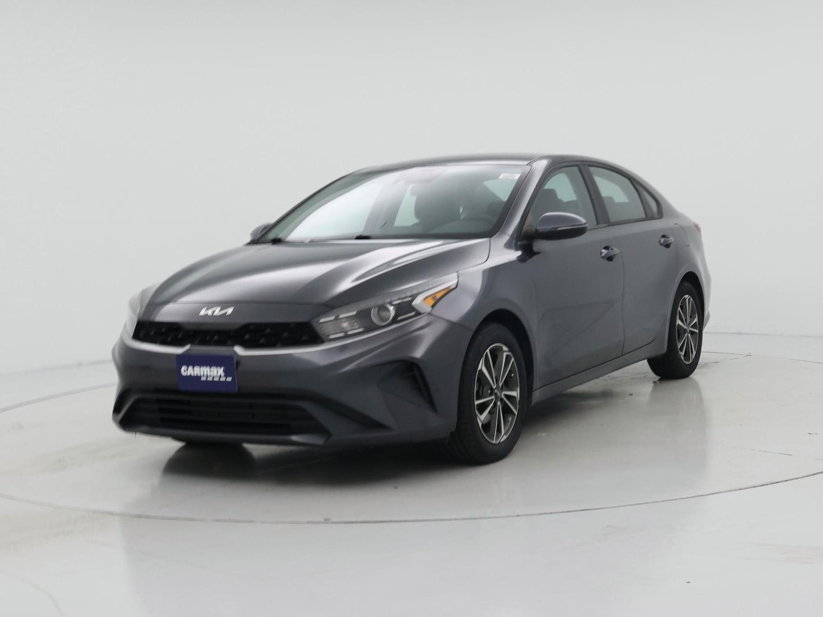2023 Kia Forte LXS - Photo 5