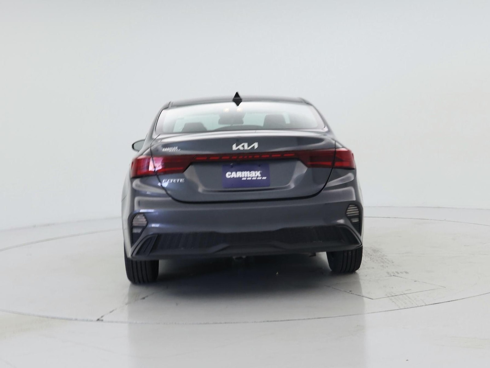 2023 Kia Forte LXS - Photo 7