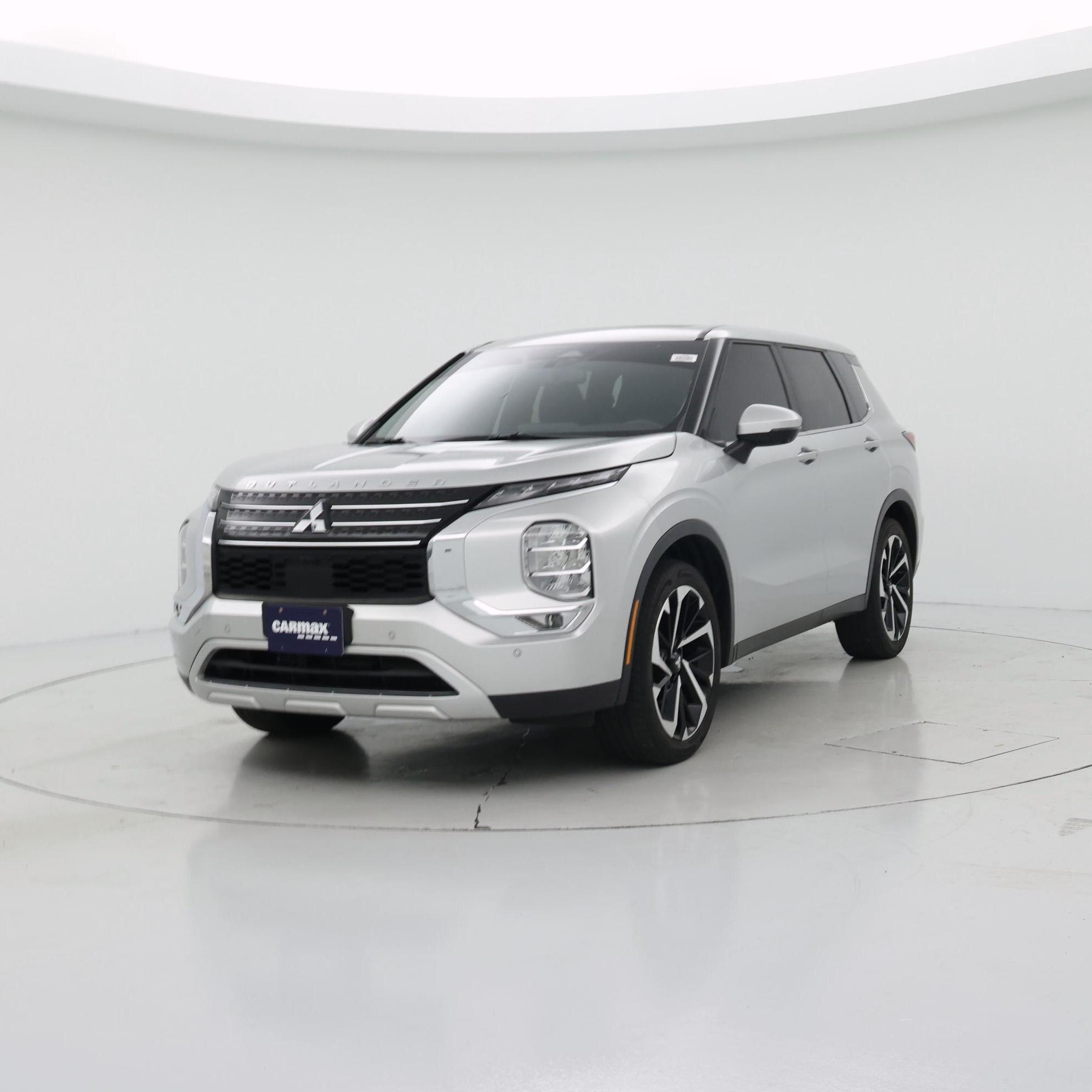 Thumbnail: 2024 Mitsubishi Outlander - 4