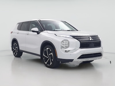 2023 Mitsubishi Outlander SE