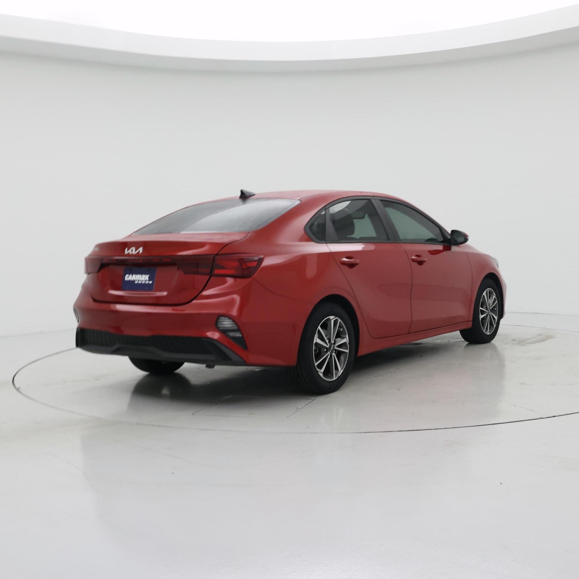 Thumbnail: 2023 Kia Forte - 8