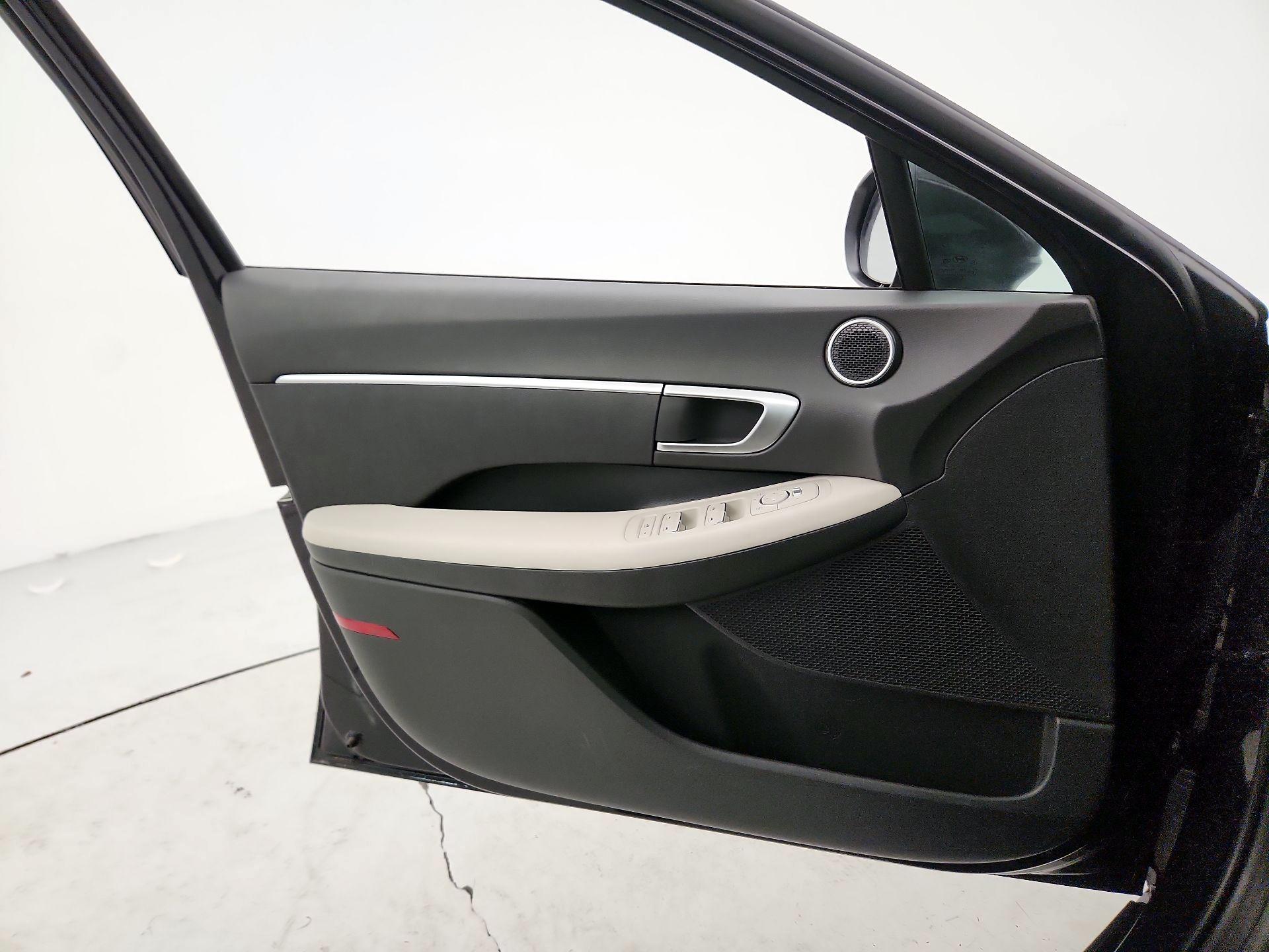 Thumbnail: 2025 Hyundai Sonata - 12