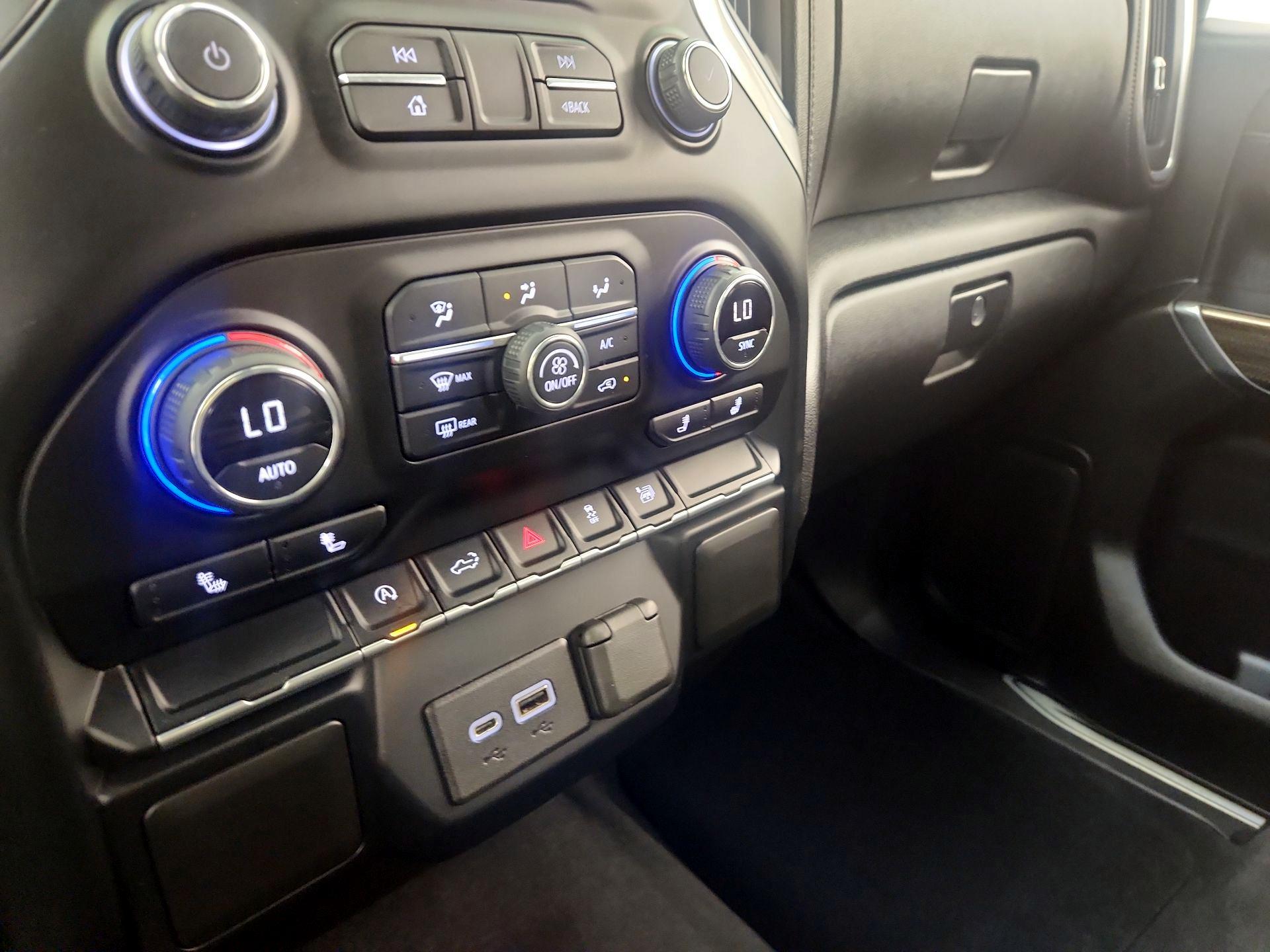 Thumbnail: 2021 Chevrolet Silverado 1500 - 16