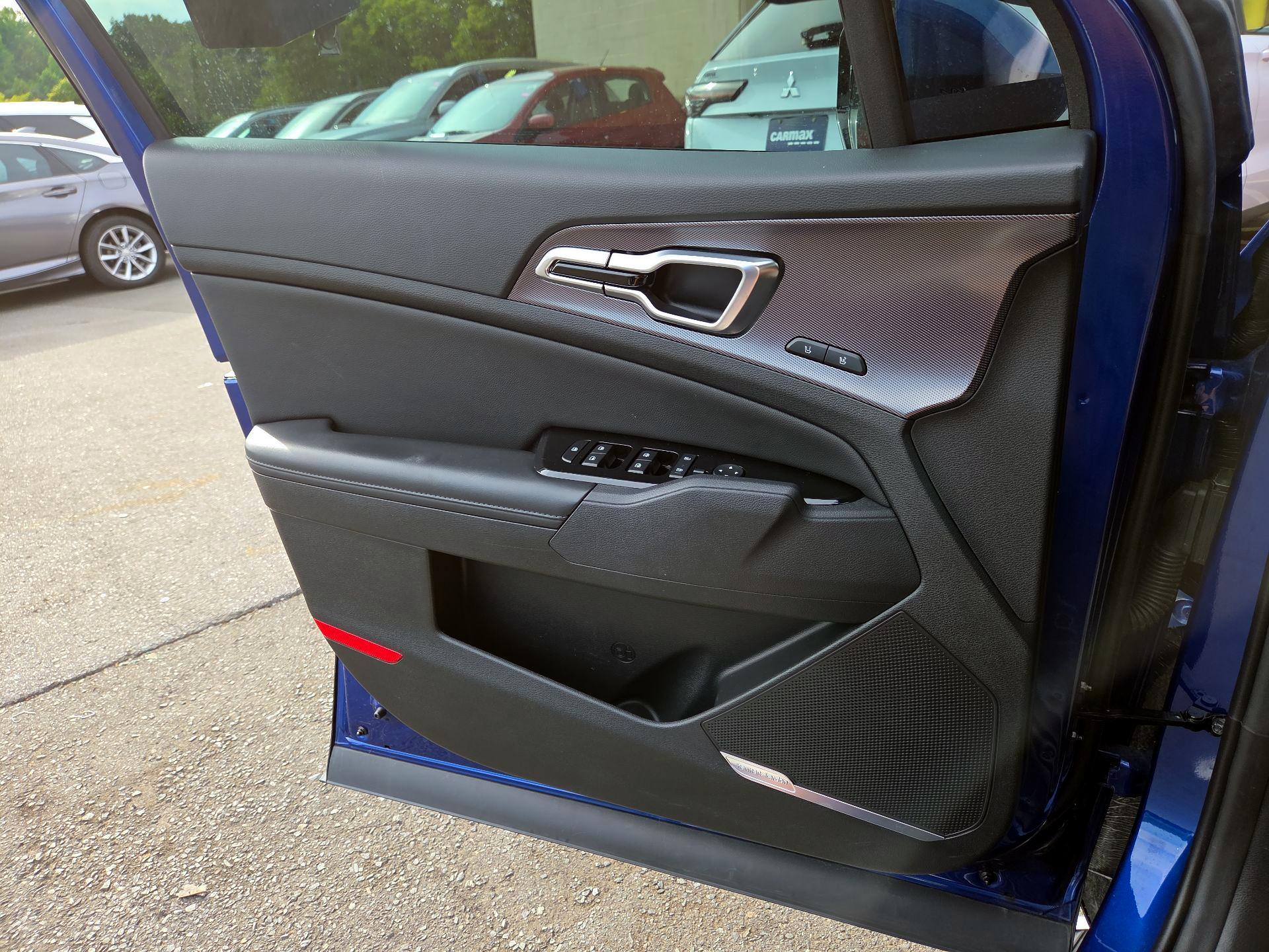 Thumbnail: 2024 Kia Sportage - 12