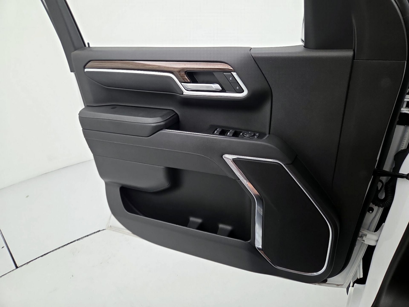 2023 Chevrolet Silverado 1500 LT - Photo 13