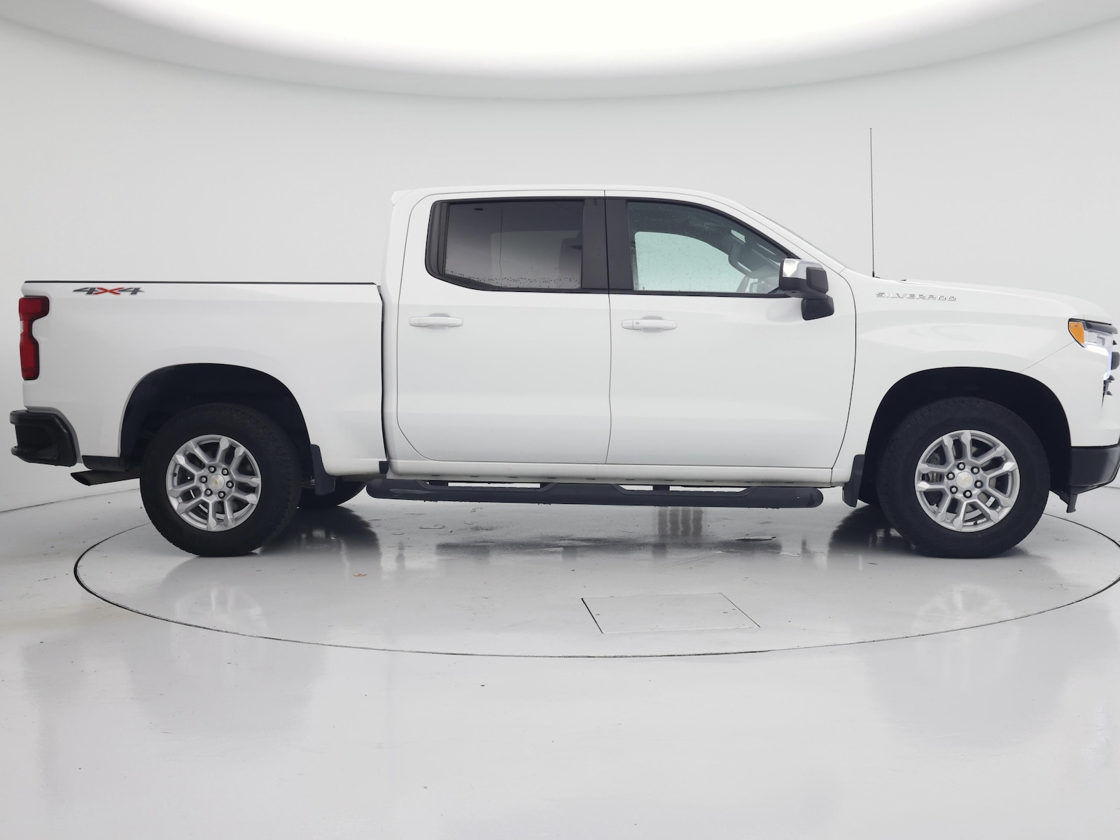 2023 Chevrolet Silverado 1500 LT - Photo 8