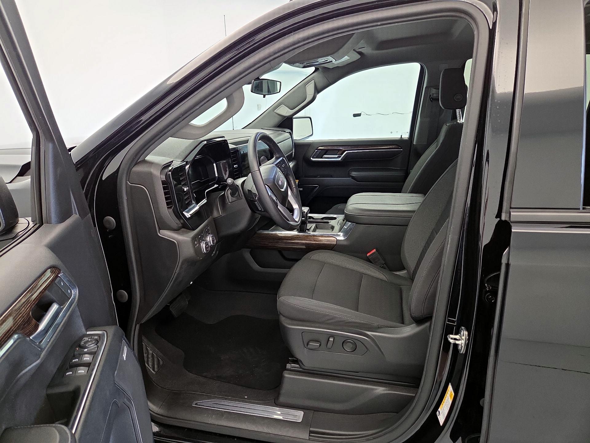 Thumbnail: 2023 GMC Sierra 1500 - 11