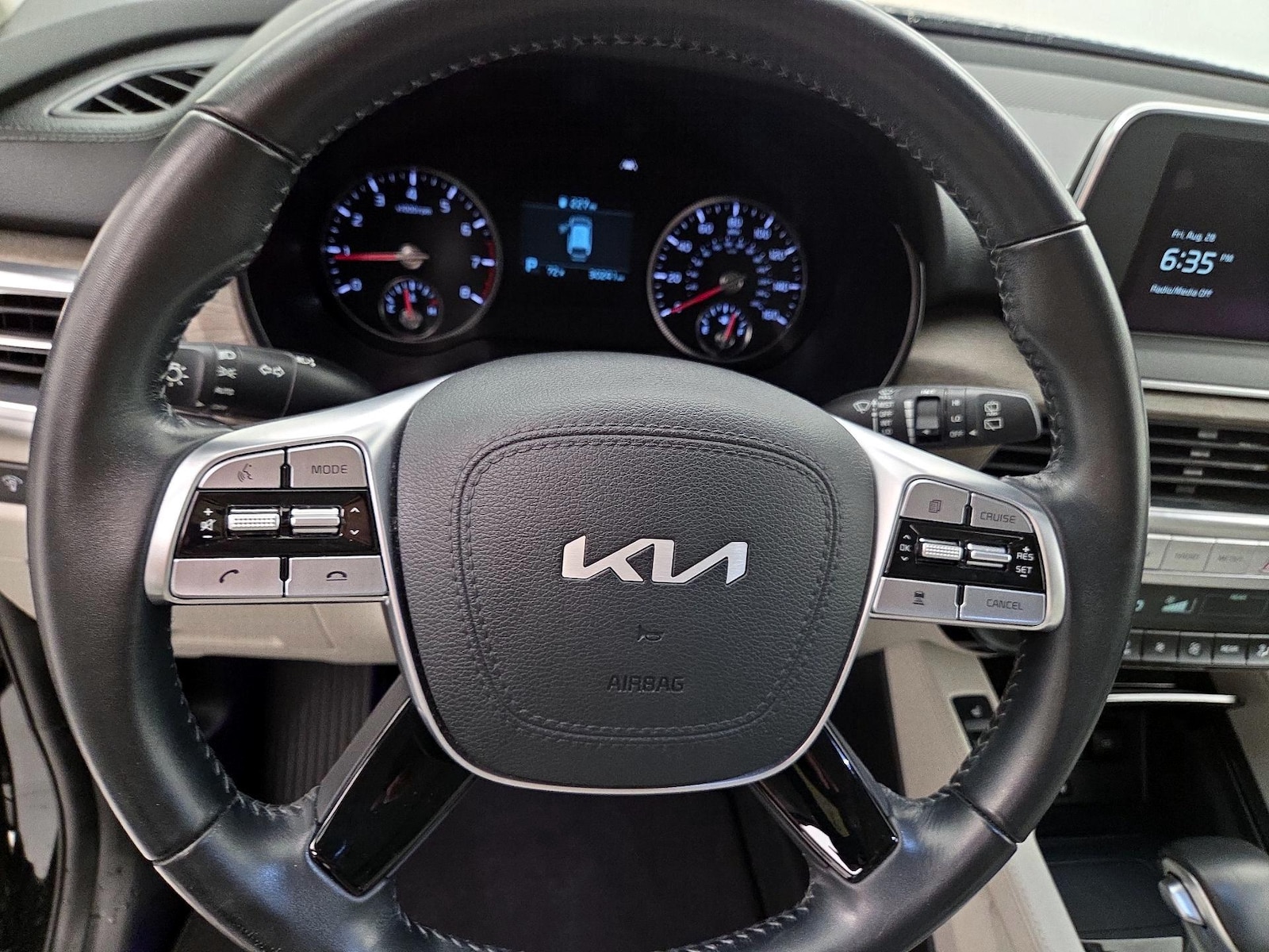 2022 Kia Telluride EX - Photo 11