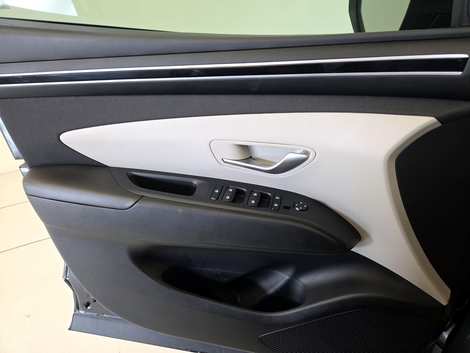 Thumbnail: 2024 Hyundai Tucson - 12