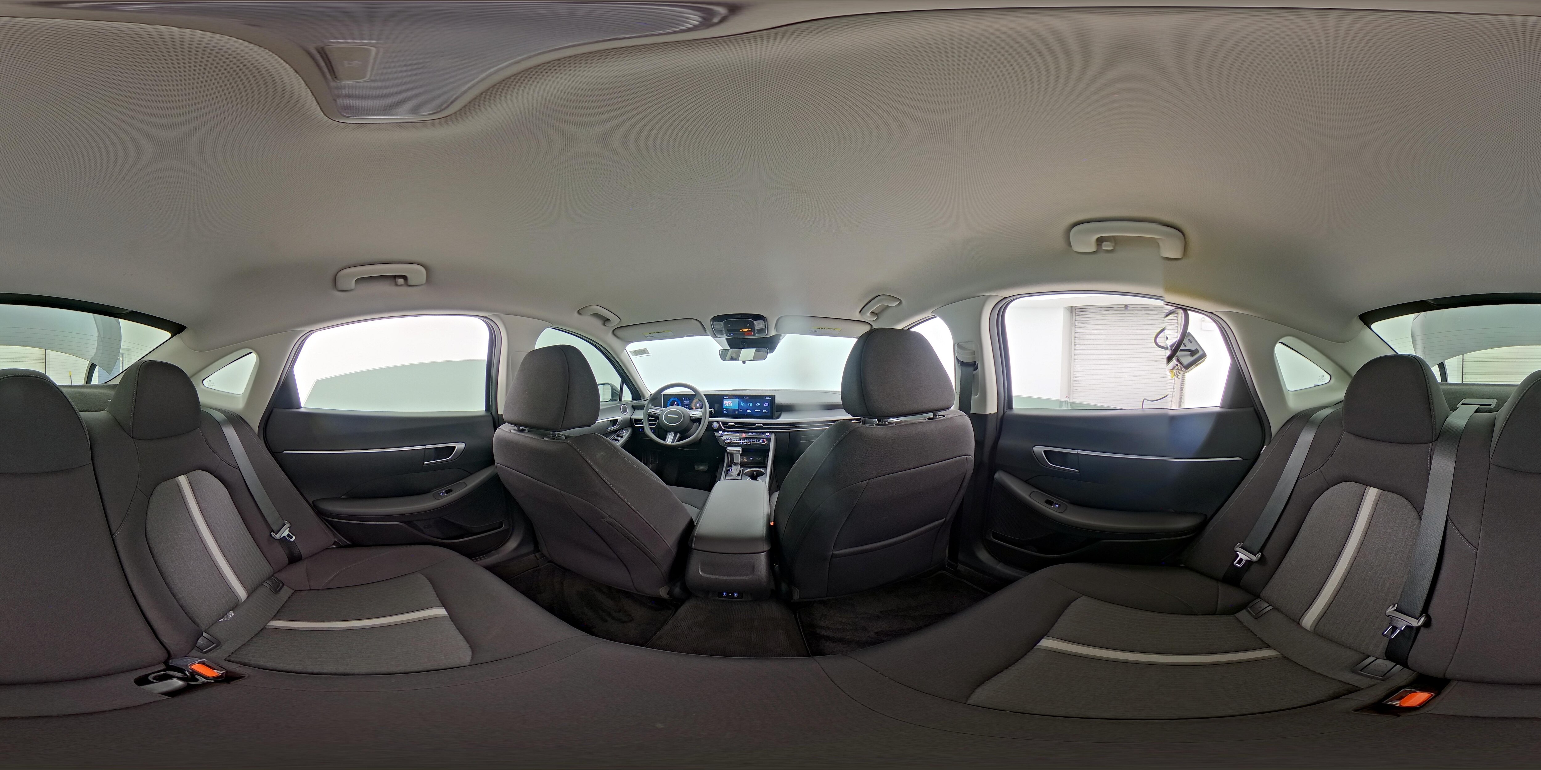 2025 Hyundai Sonata SE - Photo 25