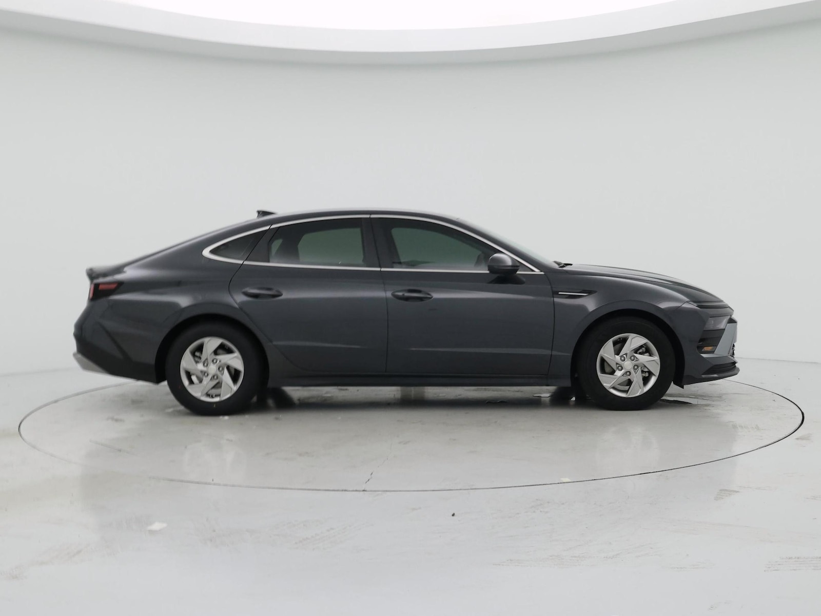 2025 Hyundai Sonata SE - Photo 8