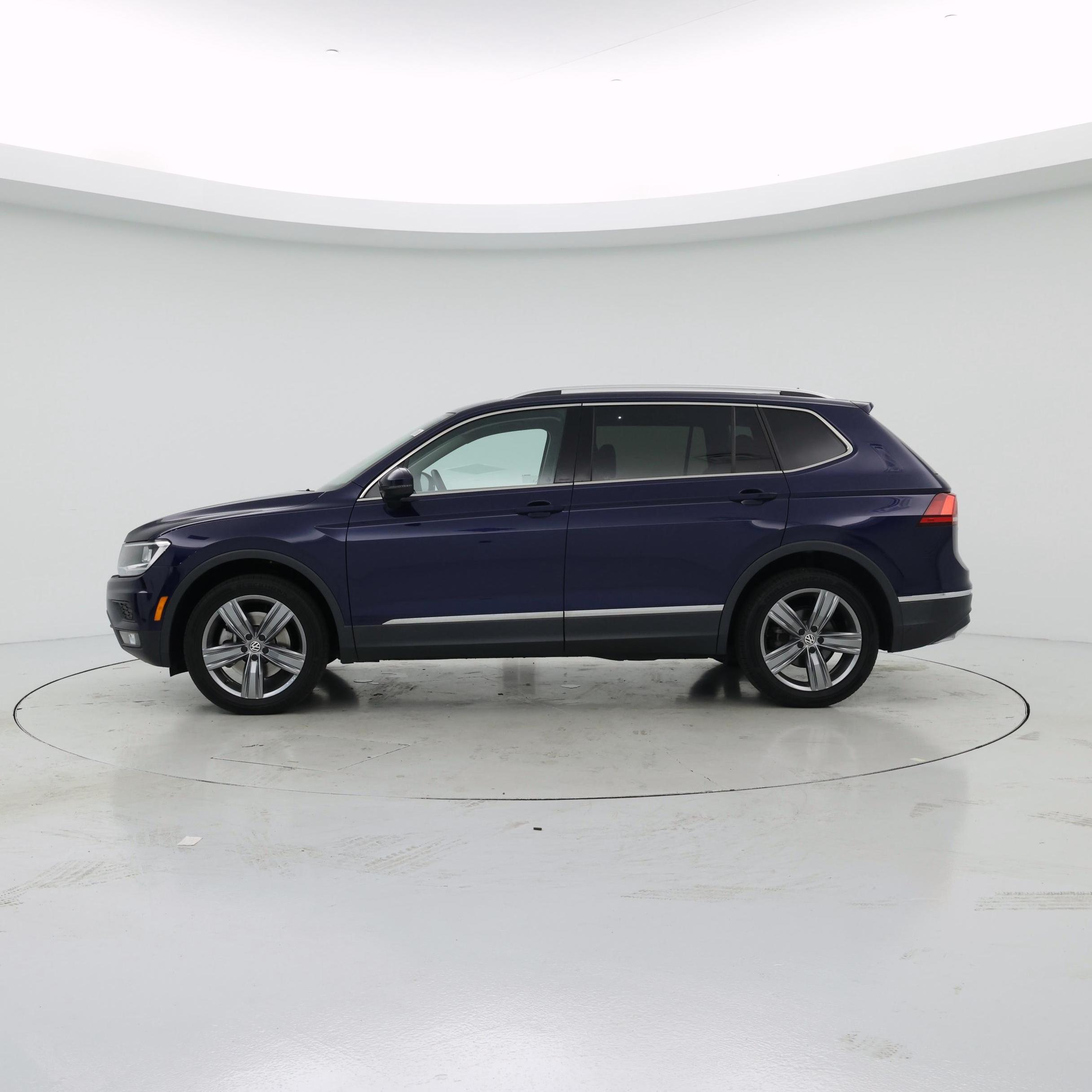 Thumbnail: 2021 Volkswagen Tiguan - 3
