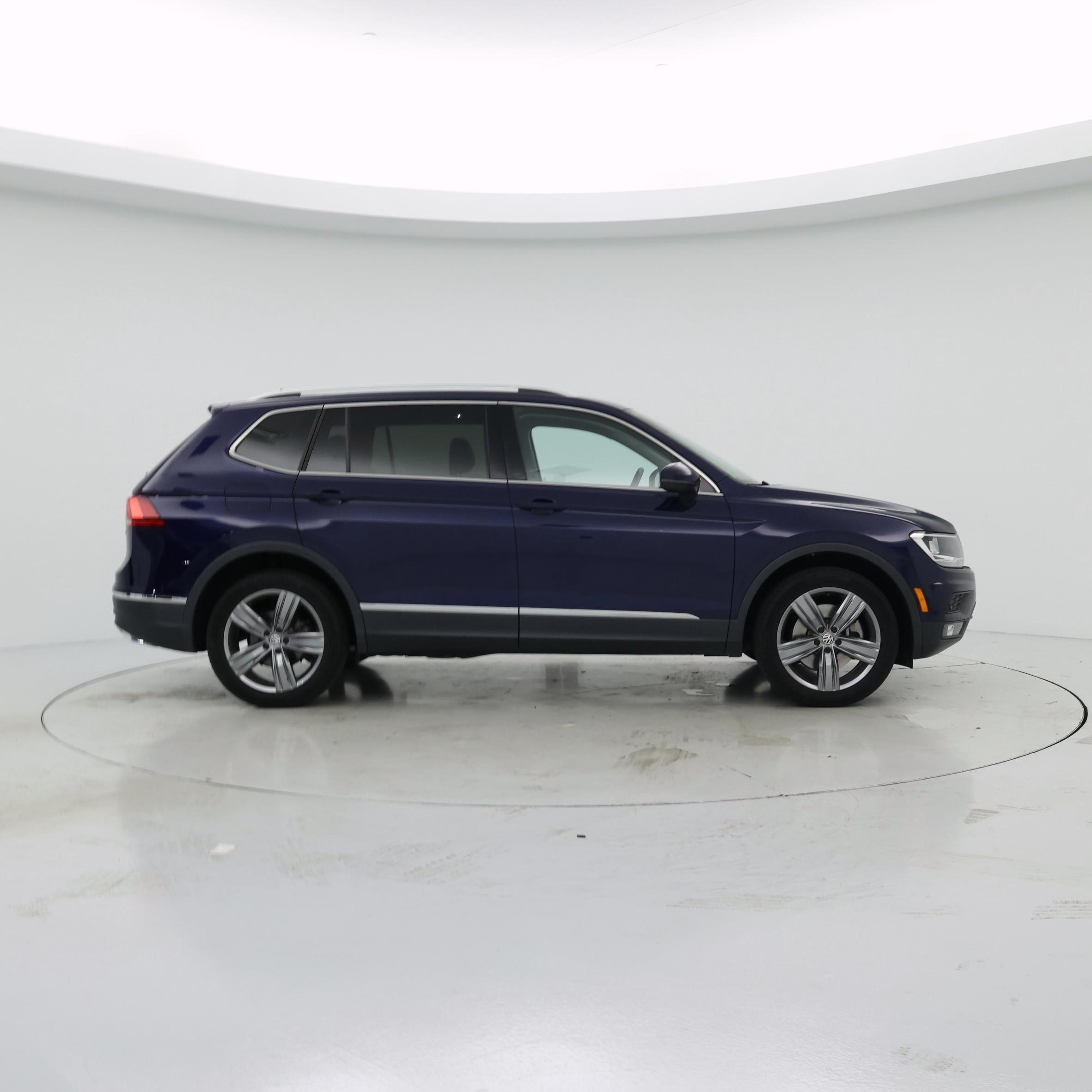 Thumbnail: 2021 Volkswagen Tiguan - 7