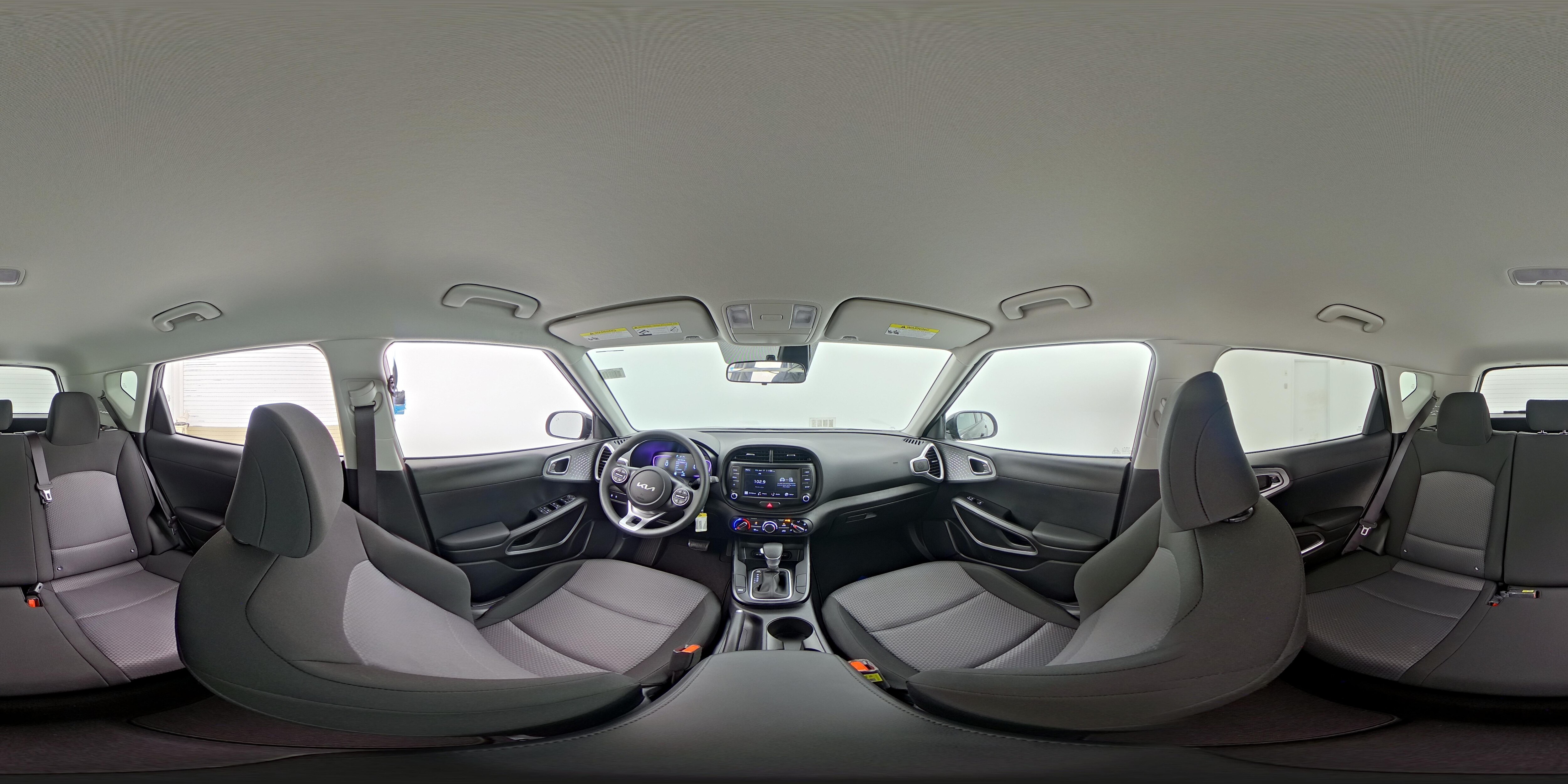 2025 Kia Soul LX - Photo 24