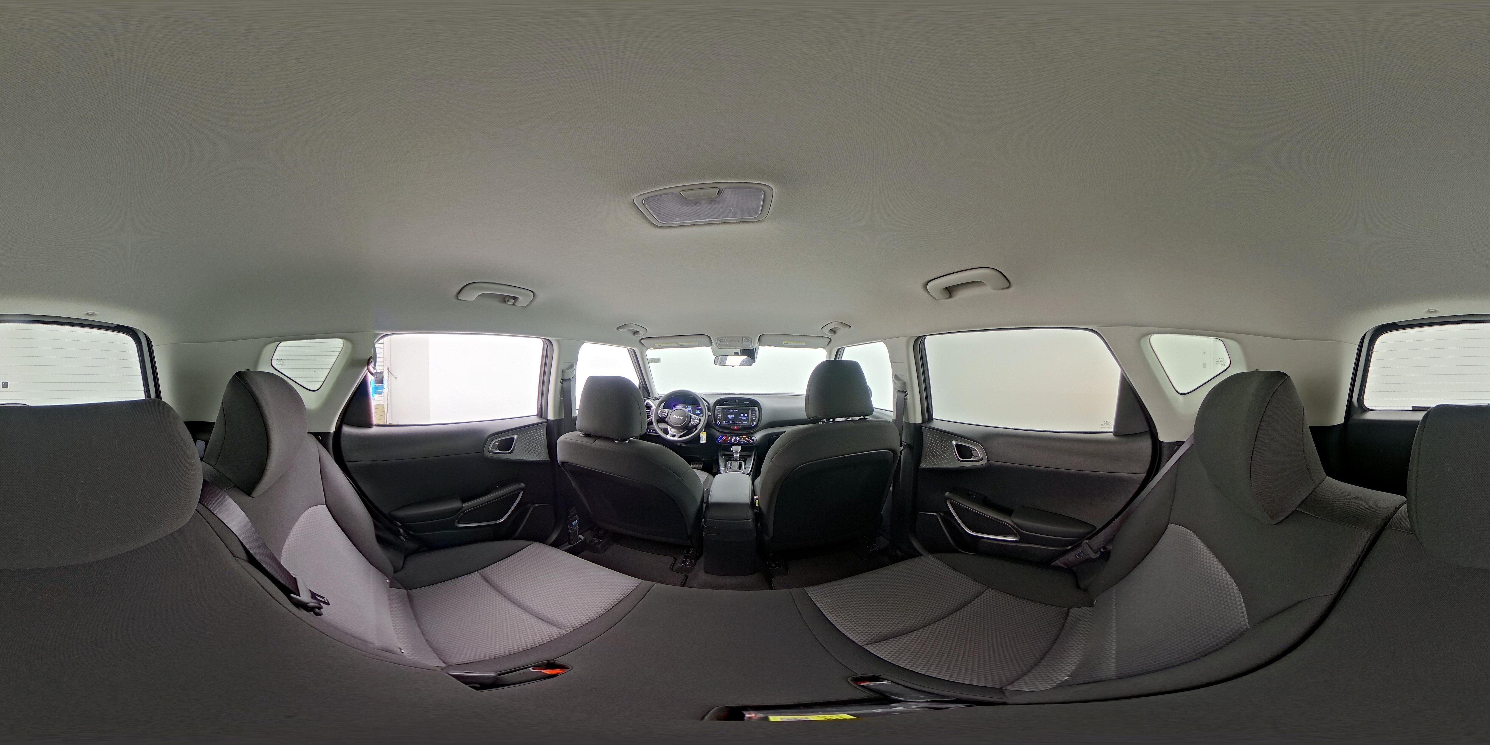 2025 Kia Soul LX - Photo 25