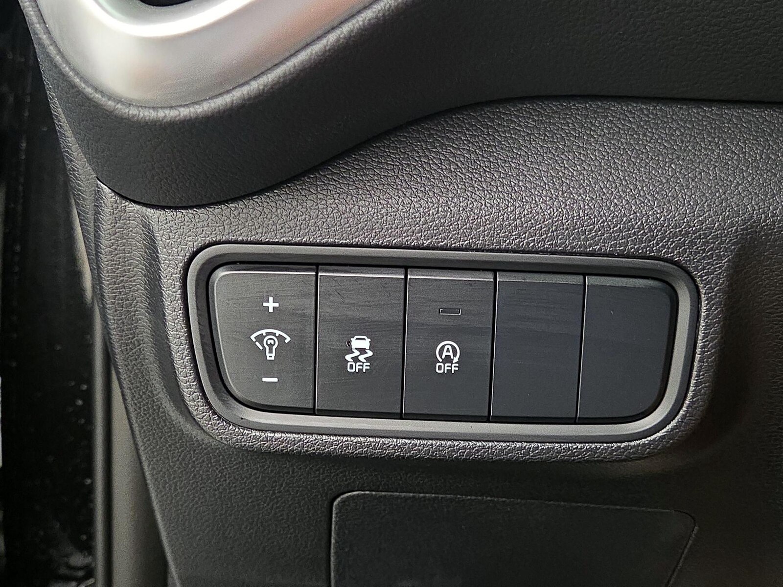 2025 Kia Soul LX - Photo 14