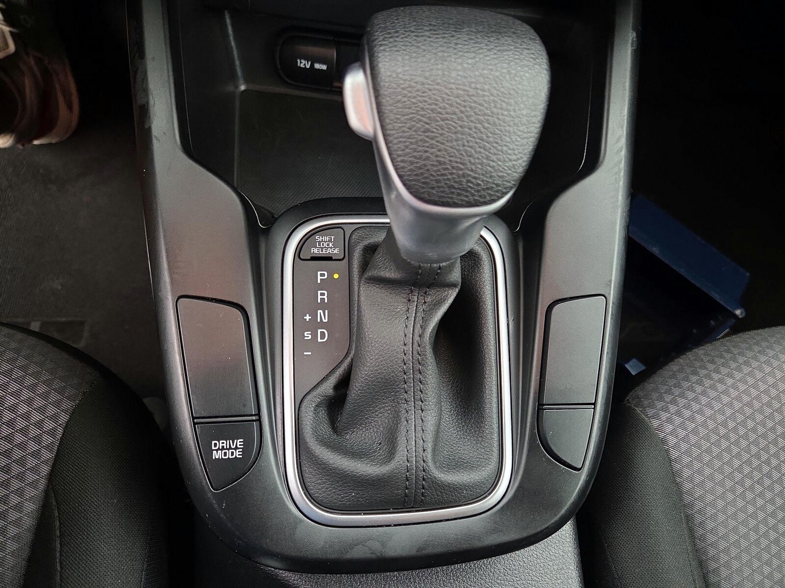 2025 Kia Soul LX - Photo 18
