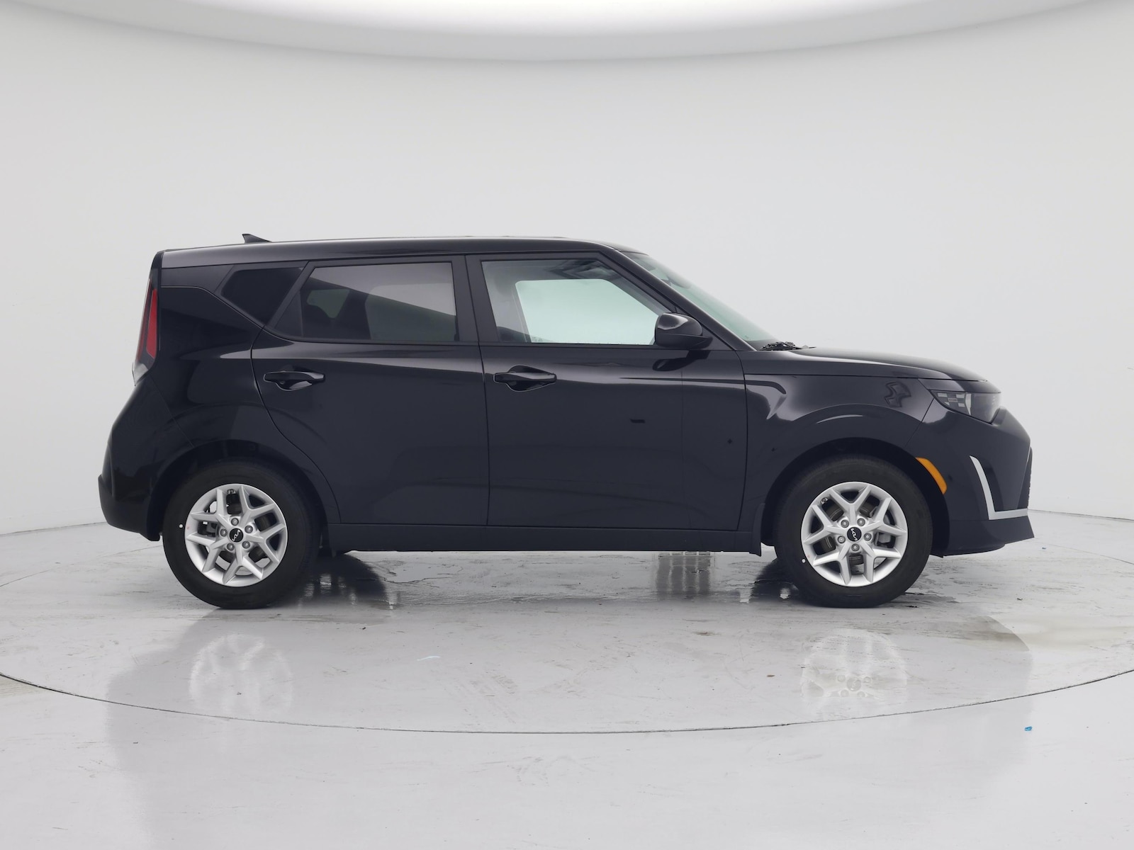 2025 Kia Soul LX - Photo 8