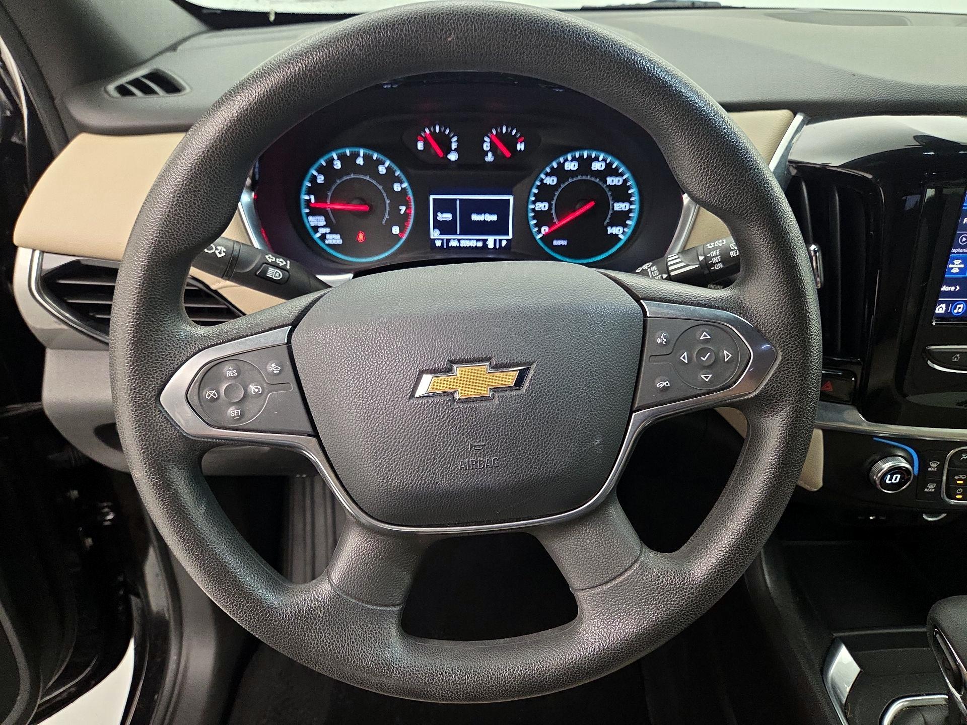 Thumbnail: 2023 Chevrolet Traverse - 10