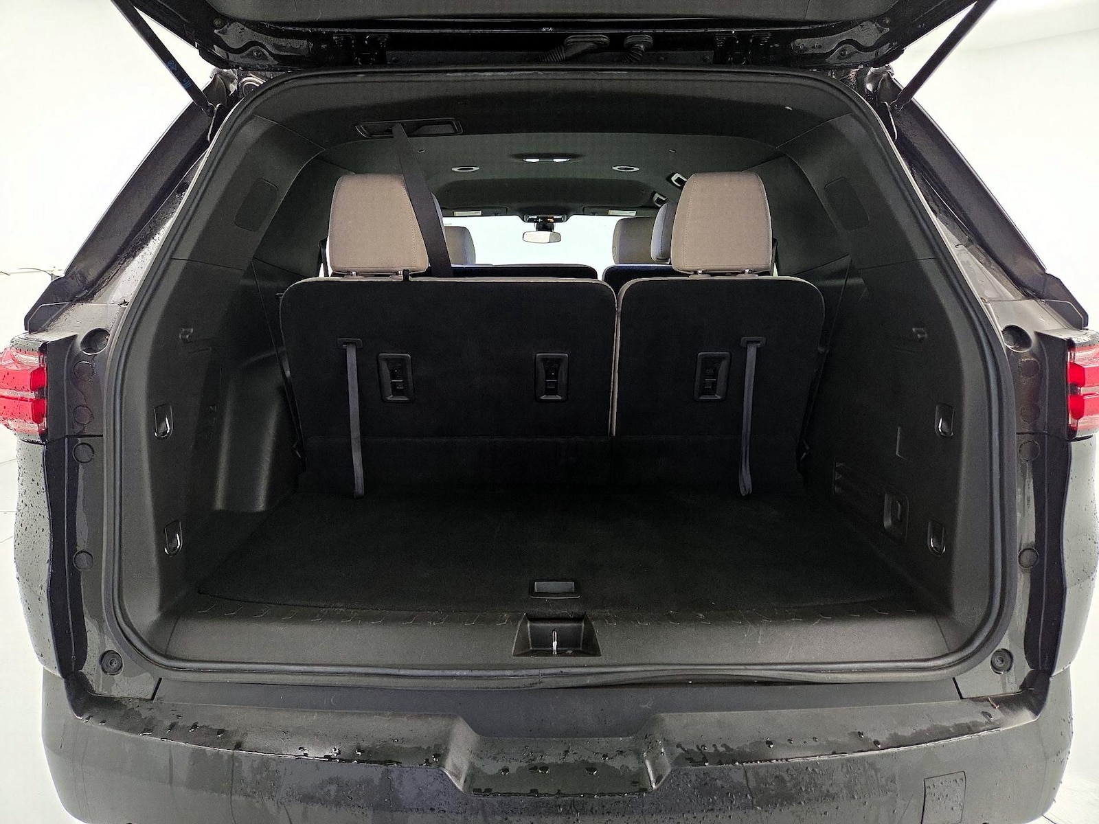 2023 Chevrolet Traverse LS - Photo 22