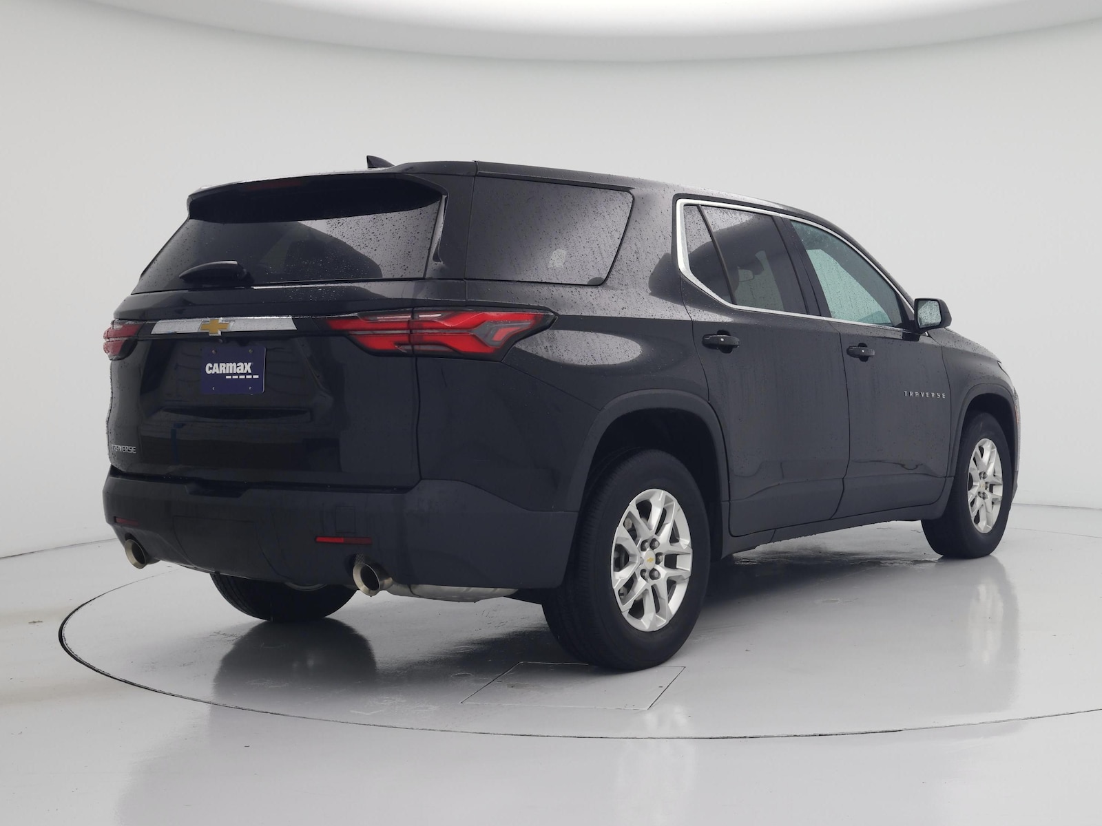 2023 Chevrolet Traverse LS - Photo 9