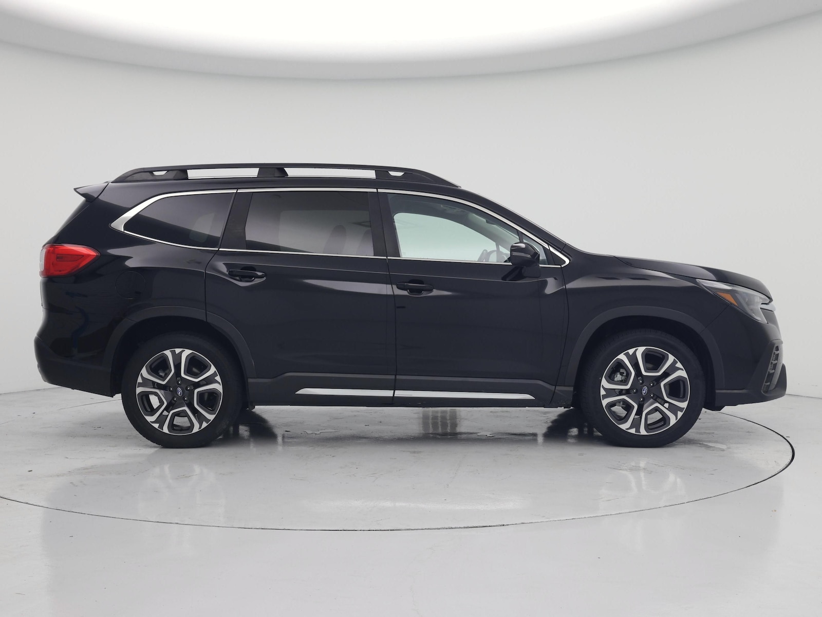 2023 Subaru Ascent Limited - Photo 8