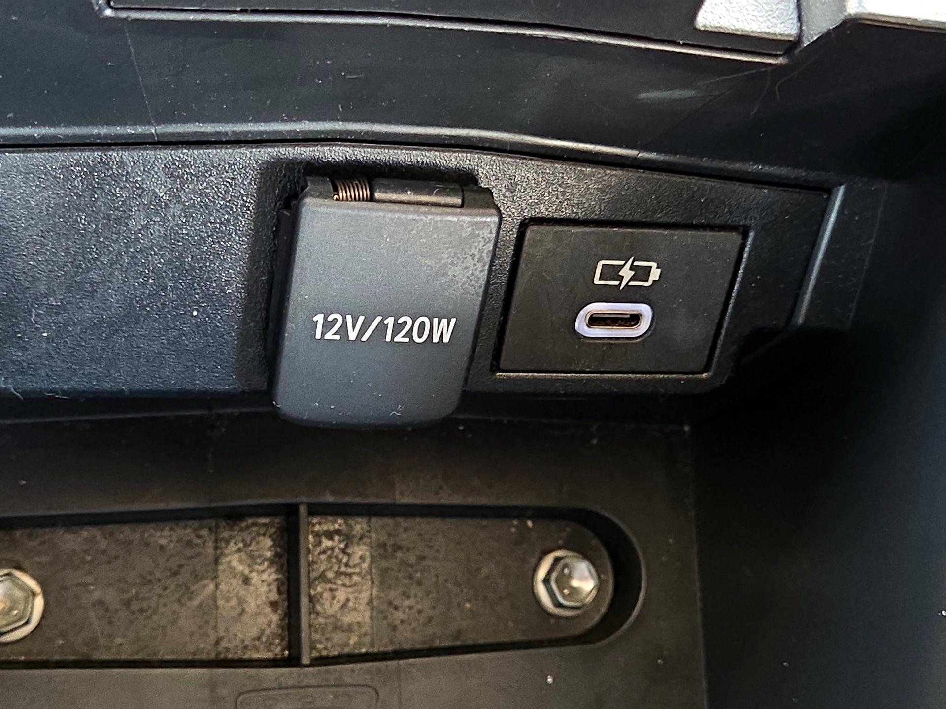 Thumbnail: 2024 Toyota Corolla - 18