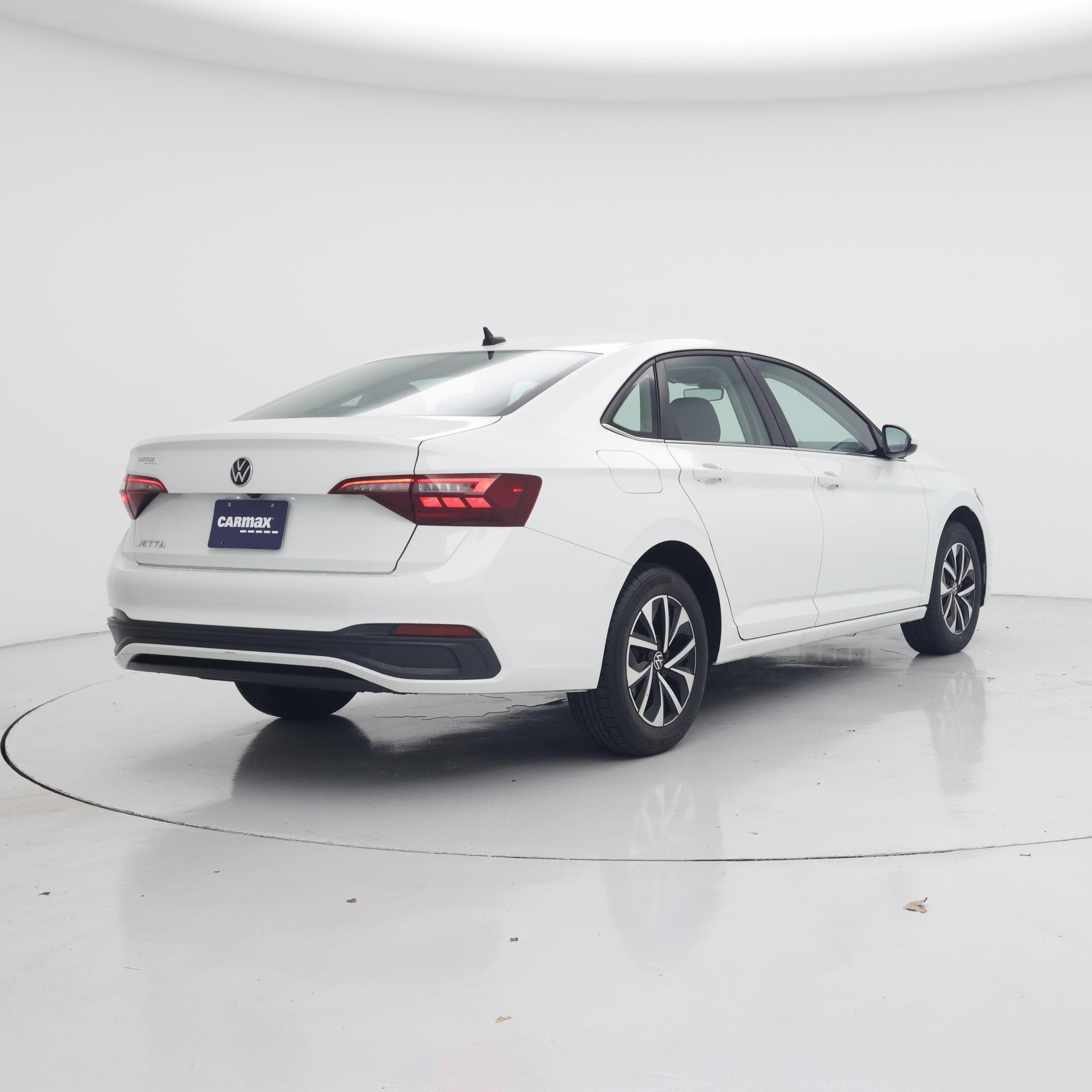 Thumbnail: 2024 Volkswagen Jetta - 8