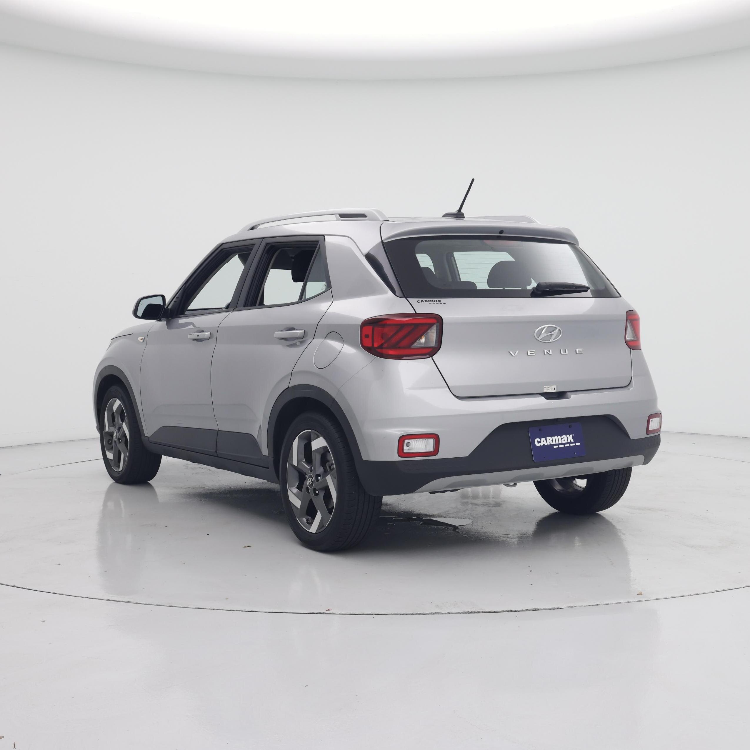 Thumbnail: 2025 Hyundai Venue - 2