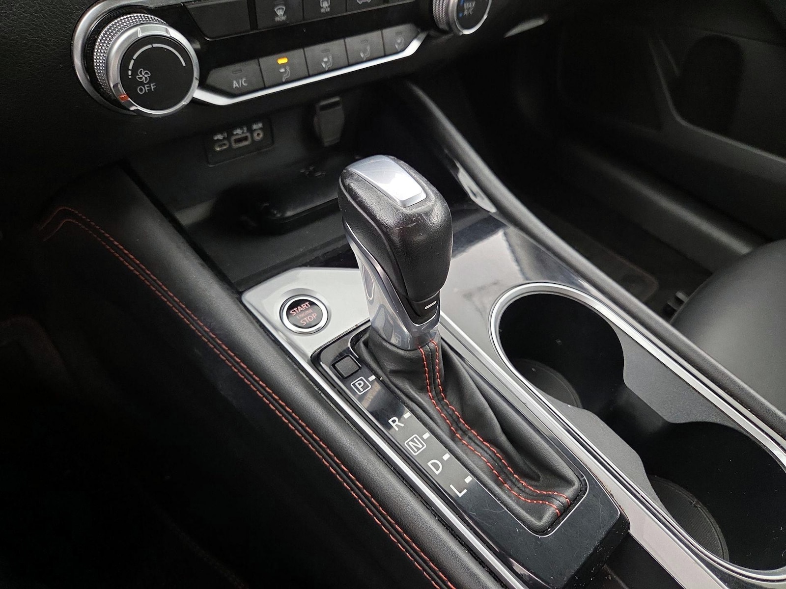 2024 Nissan Altima SR - Photo 18