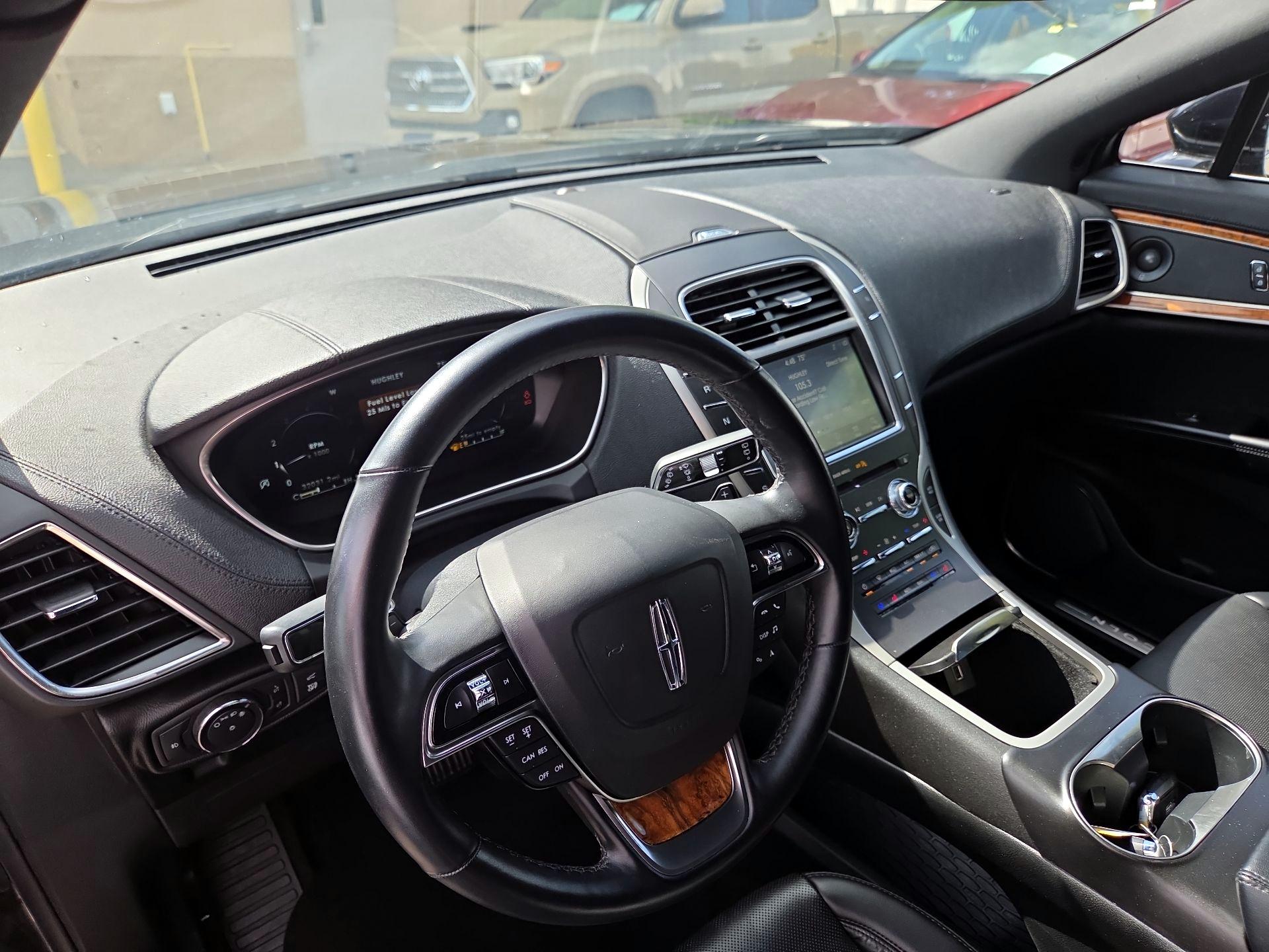 Thumbnail: 2020 Lincoln Nautilus - 9