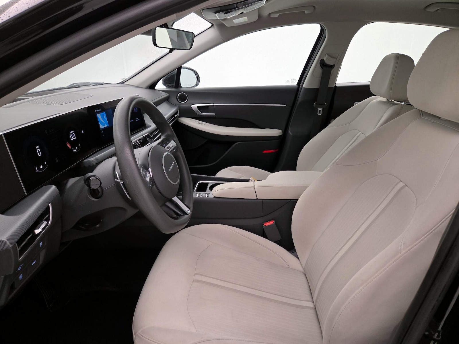 2025 Hyundai Sonata SEL - Photo 12