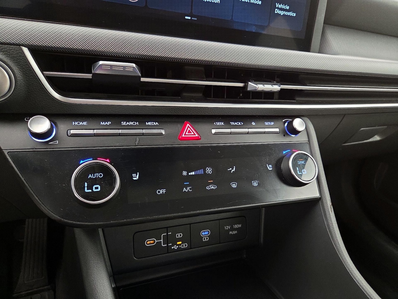2025 Hyundai Sonata SEL - Photo 17