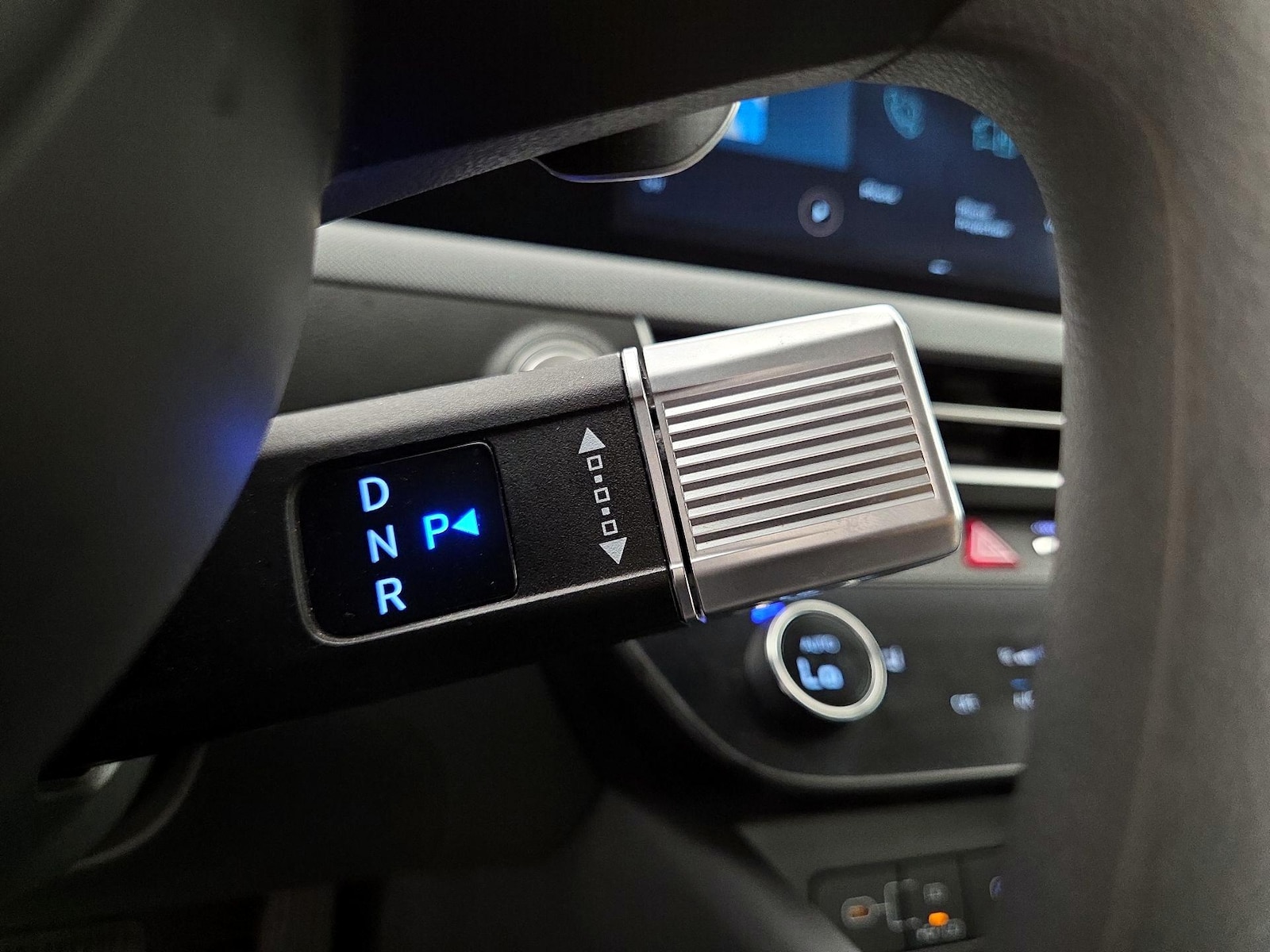 2025 Hyundai Sonata SEL - Photo 18