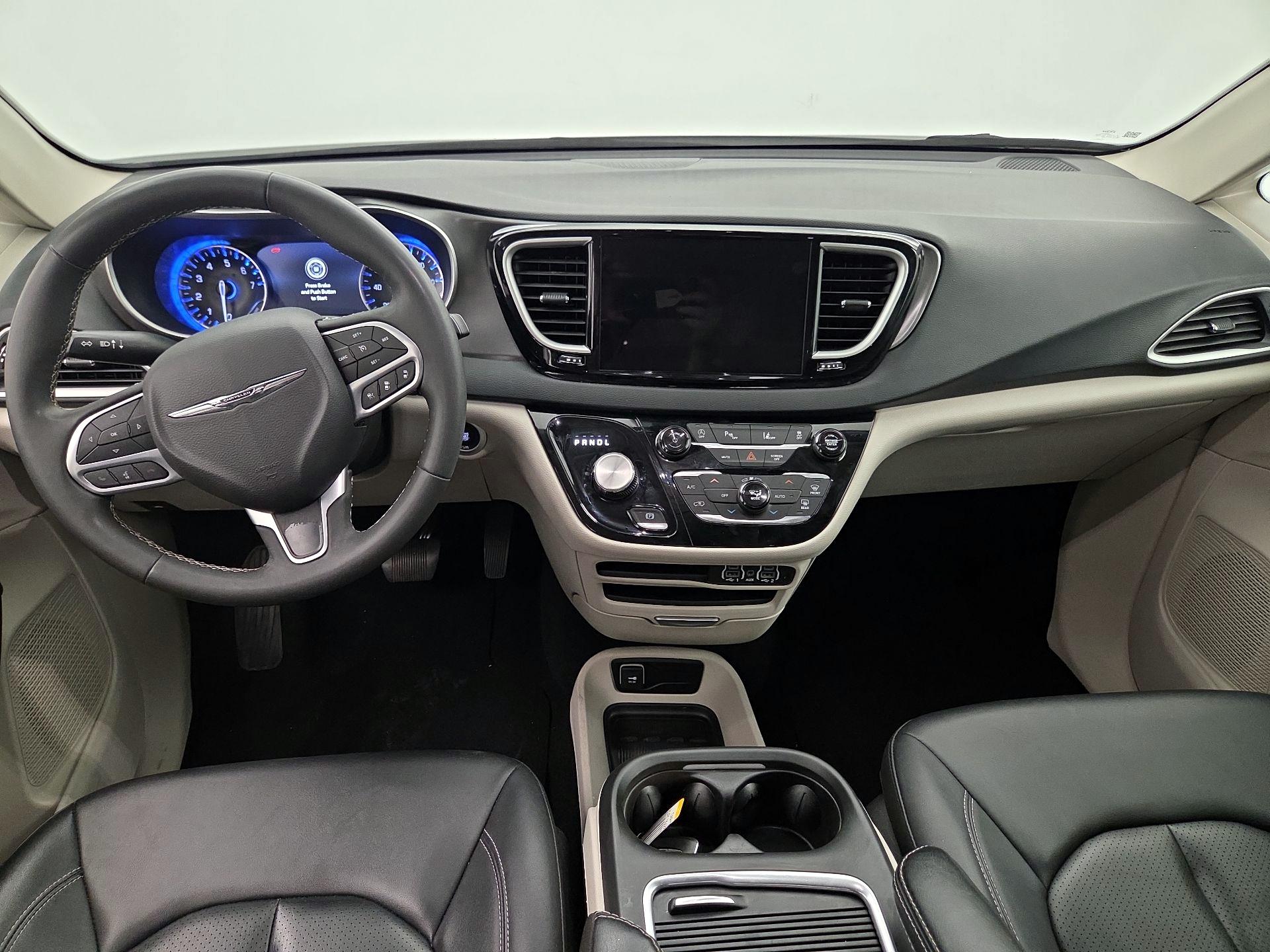 Thumbnail: 2024 Chrysler Pacifica - 9