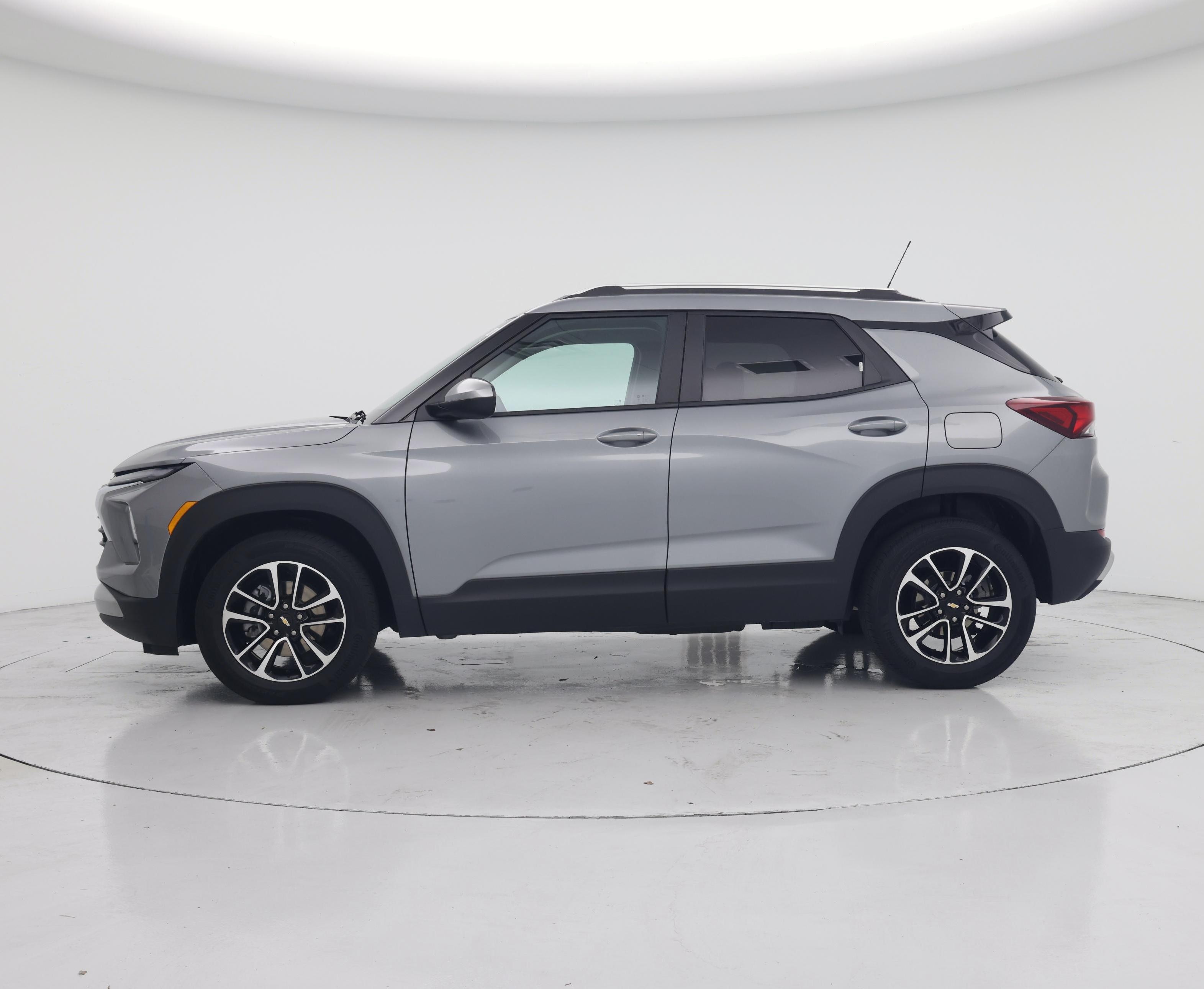 Thumbnail: 2025 Chevrolet TrailBlazer - 3