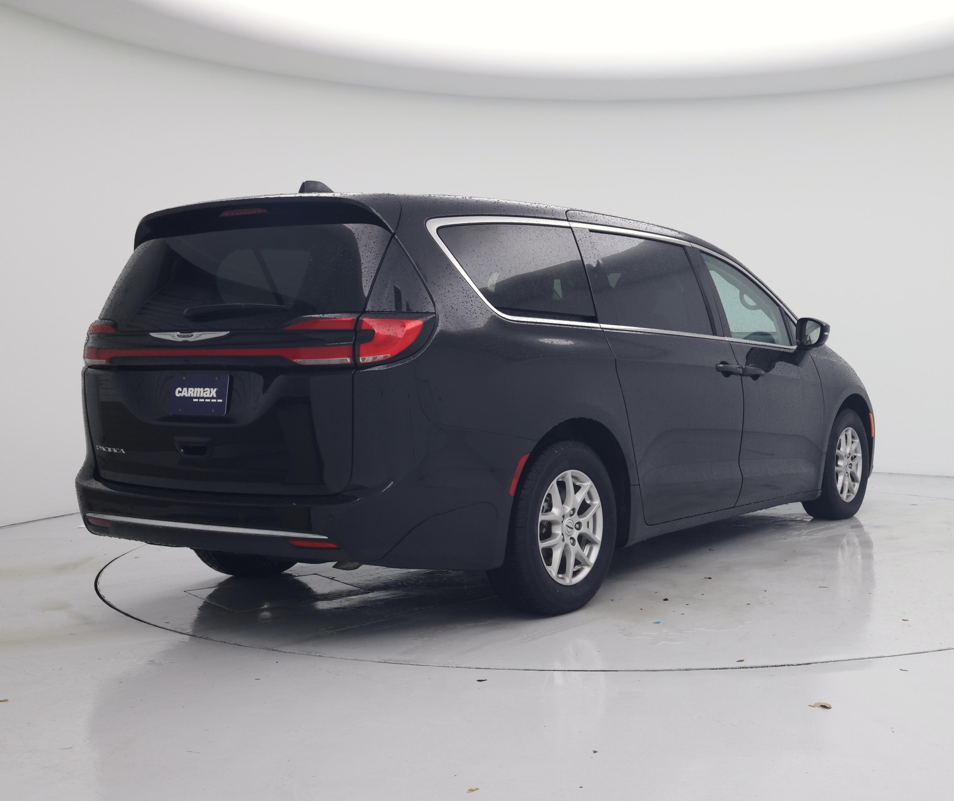 Thumbnail: 2024 Chrysler Pacifica - 8