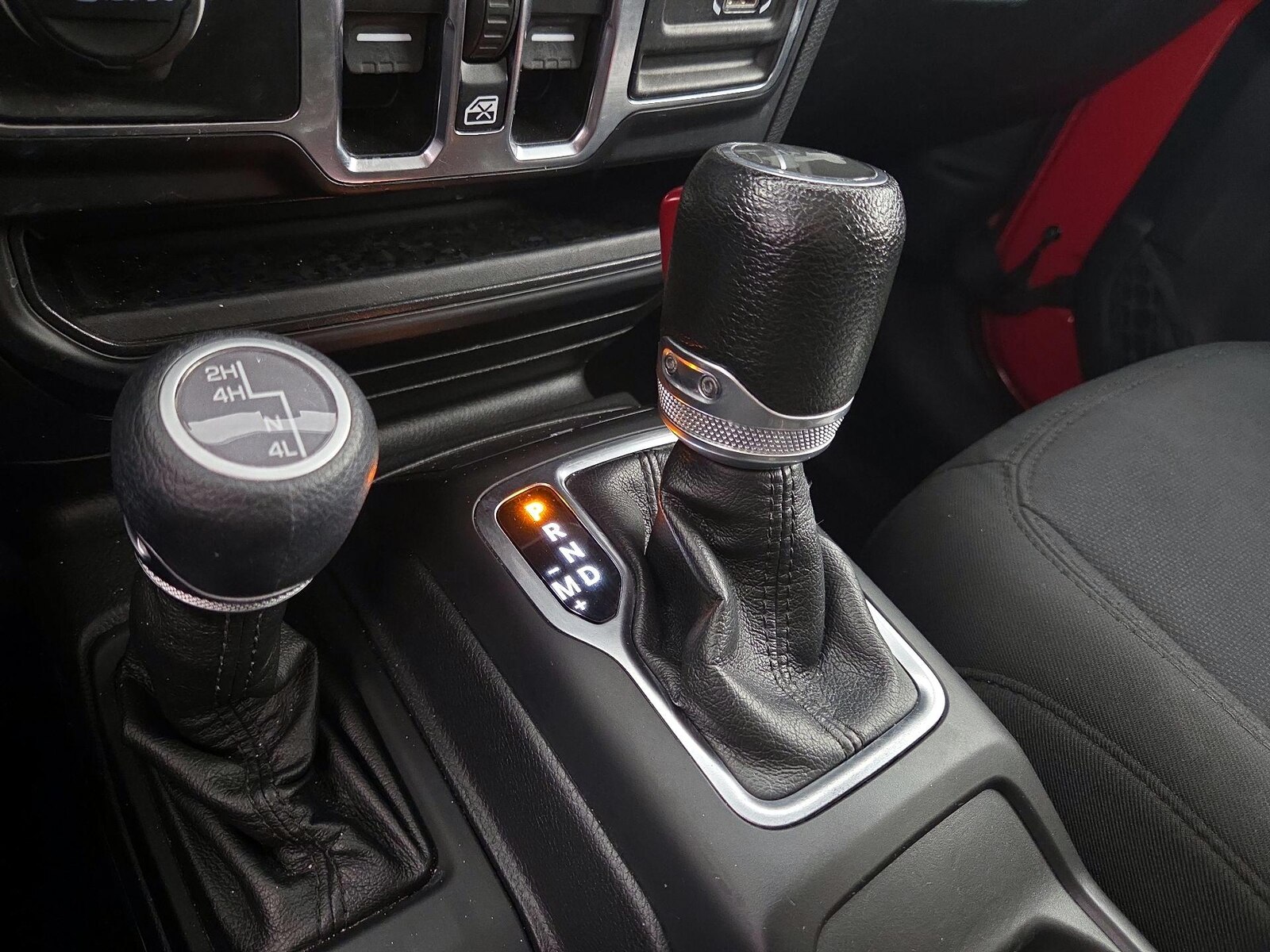 2023 Jeep Wrangler 4-Door Sport S - Photo 18