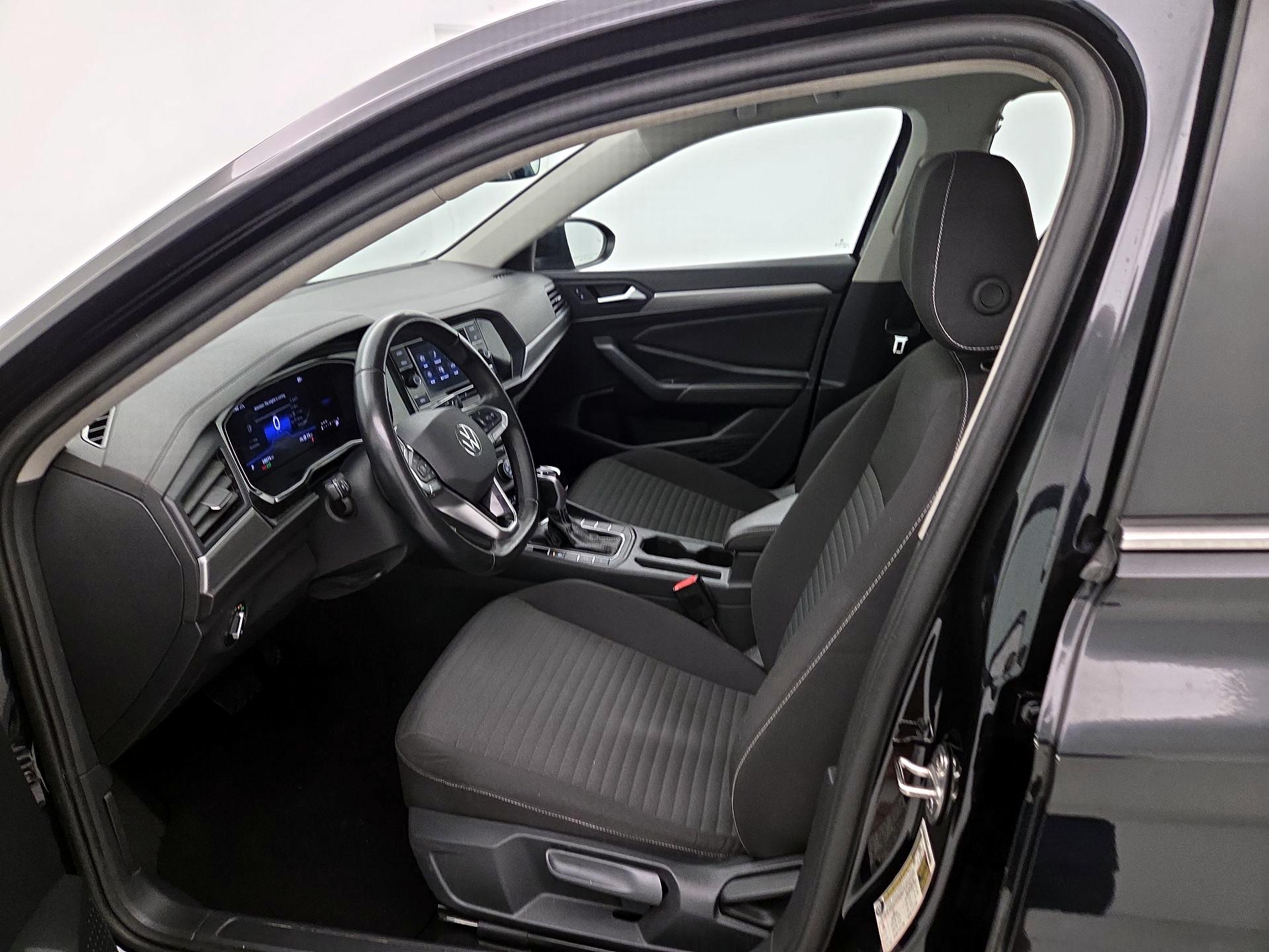 Thumbnail: 2024 Volkswagen Jetta - 11