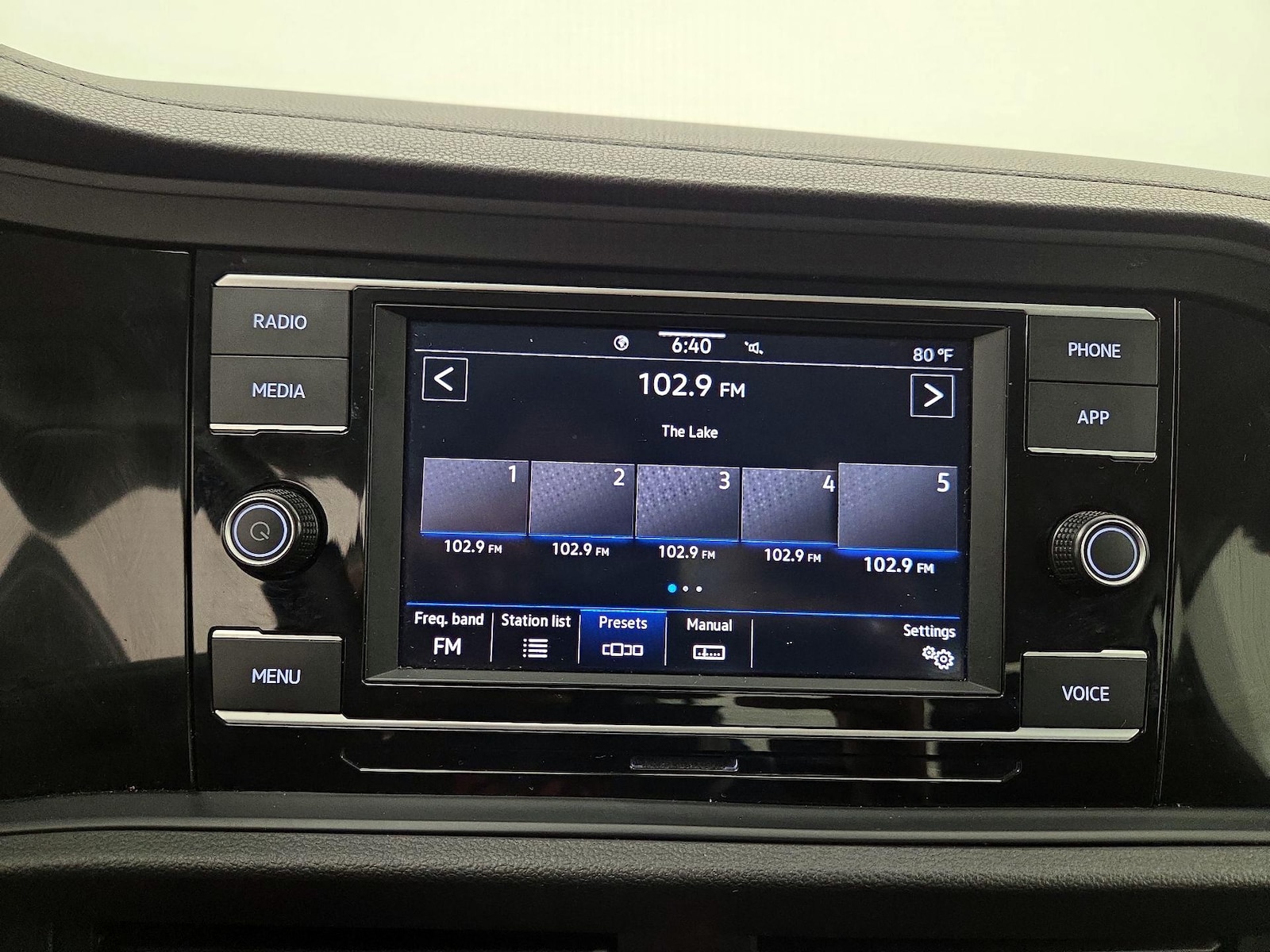 2024 Volkswagen Jetta S - Photo 16